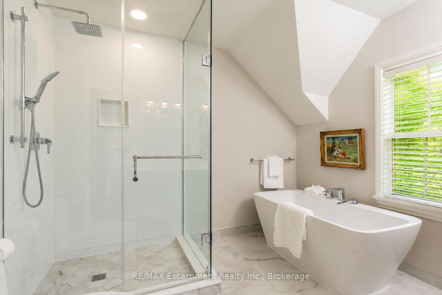 Photo 11 of 74 Howard Avenue, Oakville, Old Oakville — HOMEH
