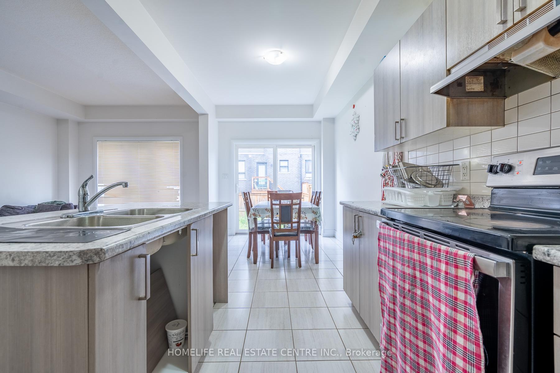 Photo 12 of 6691 Cropp Street, Niagara Falls, Morrison — HOMEH