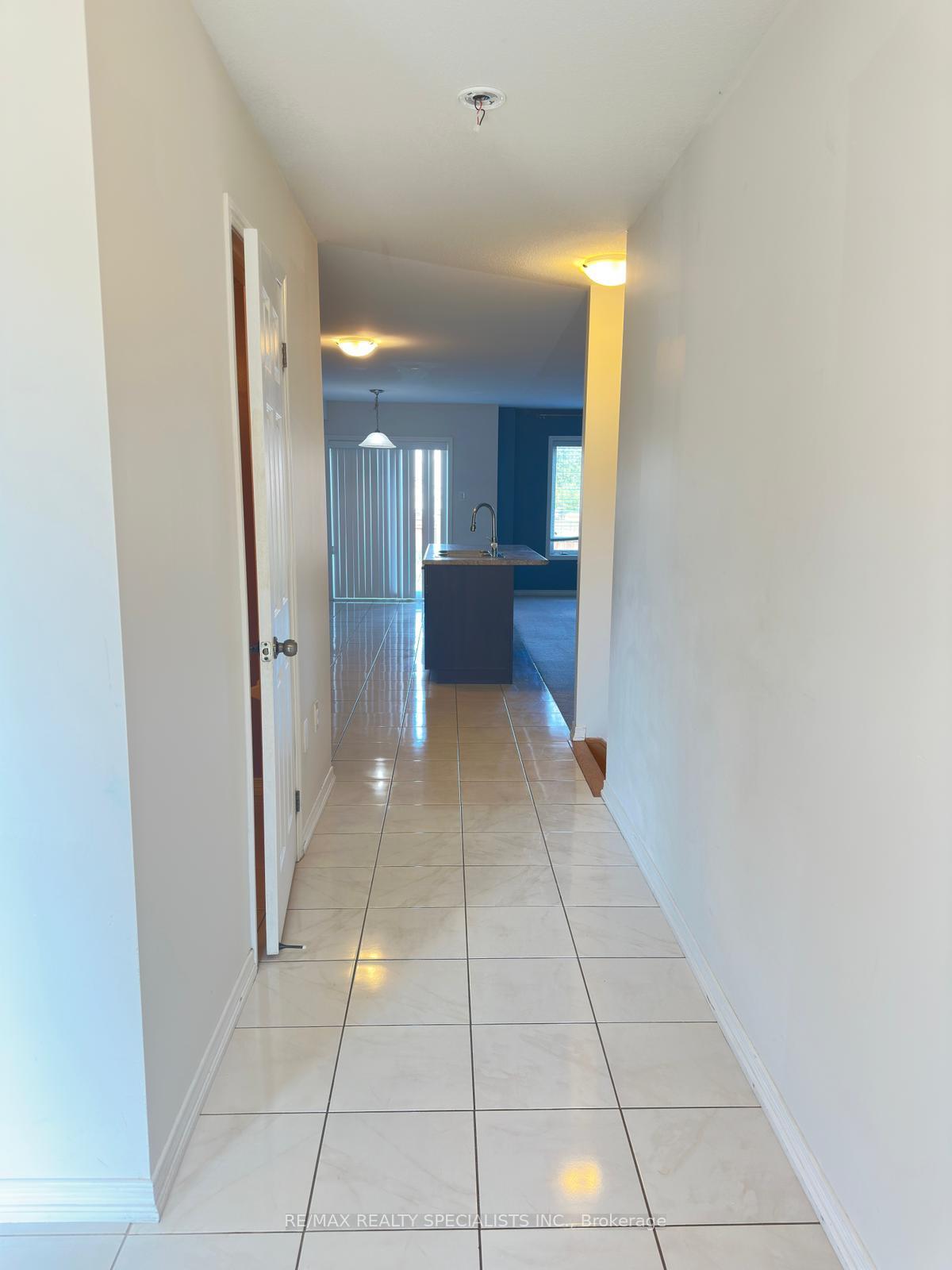 Photo 3 of 9 Cole Crescent, Brantford, Empire — HOMEH