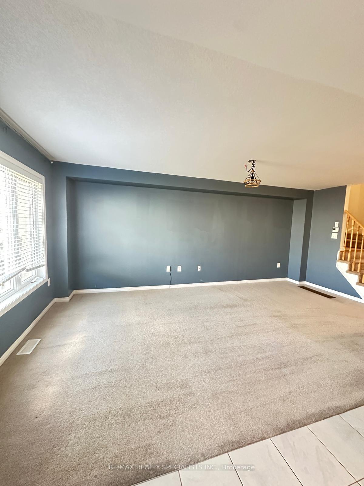Photo 9 of 9 Cole Crescent, Brantford, Empire — HOMEH