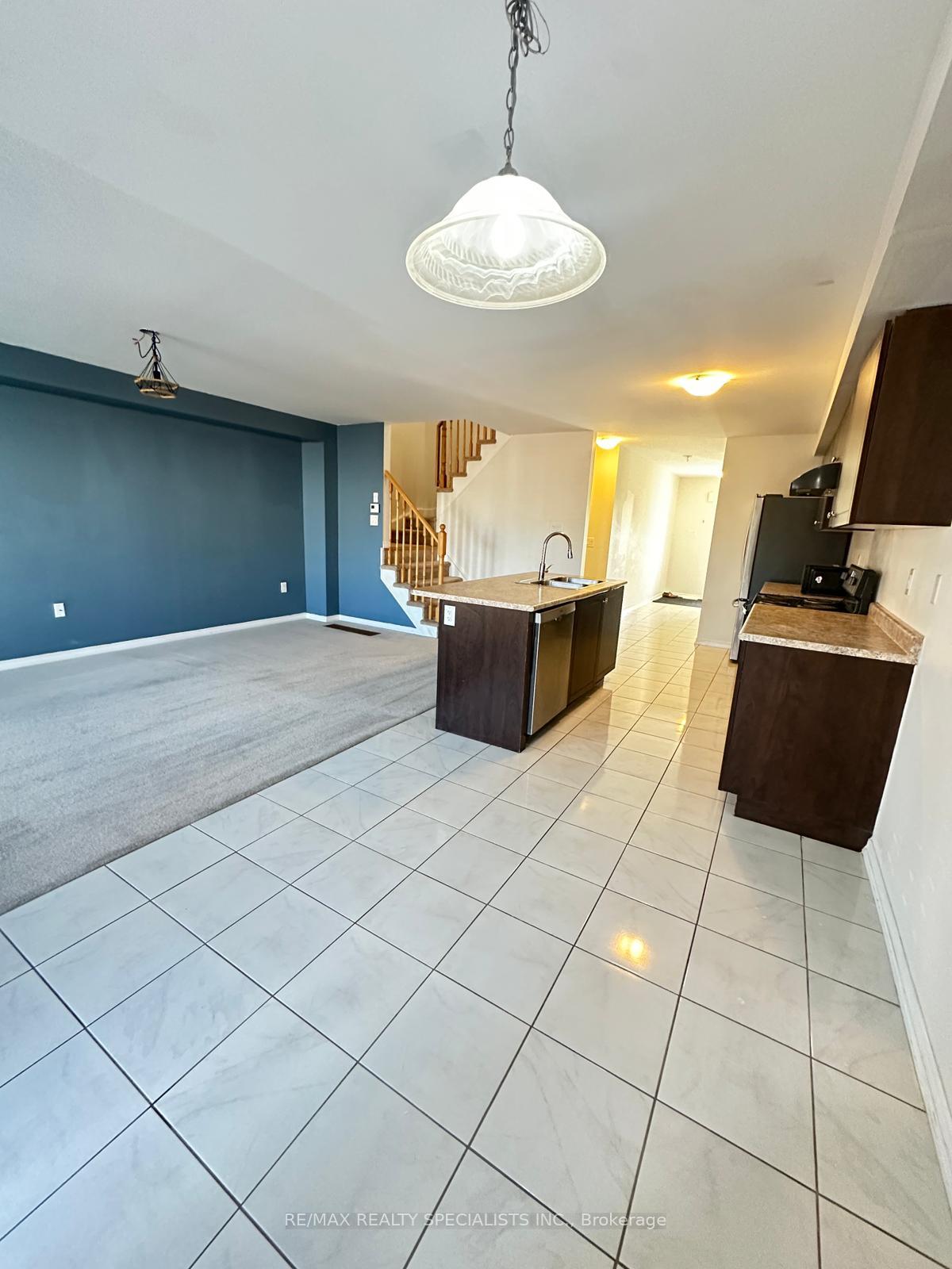Photo 10 of 9 Cole Crescent, Brantford, Empire — HOMEH