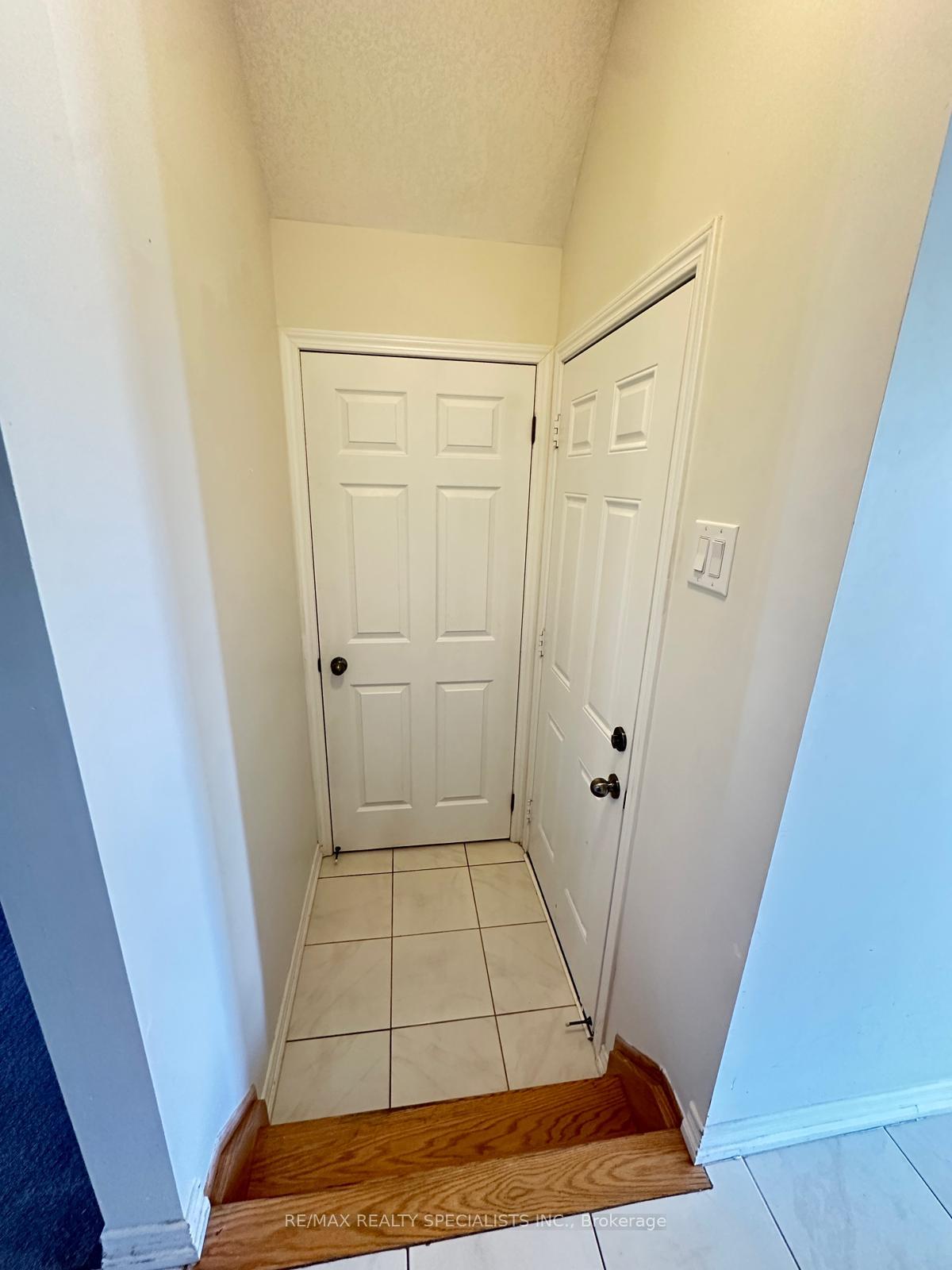 Photo 12 of 9 Cole Crescent, Brantford, Empire — HOMEH