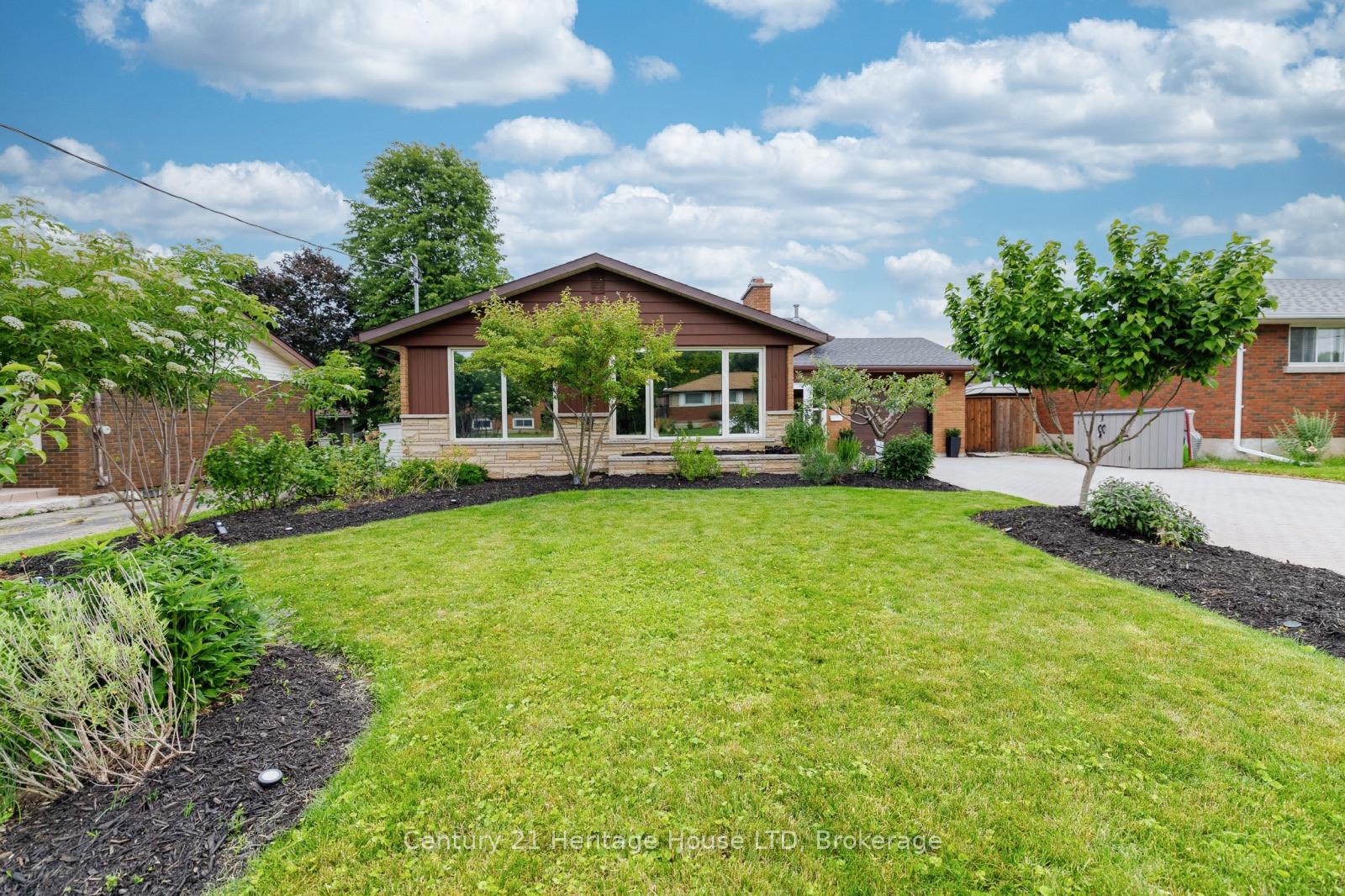 Photo 2 of 14 Stanley Street, St. Catharines, Vine/Linwell — HOMEH