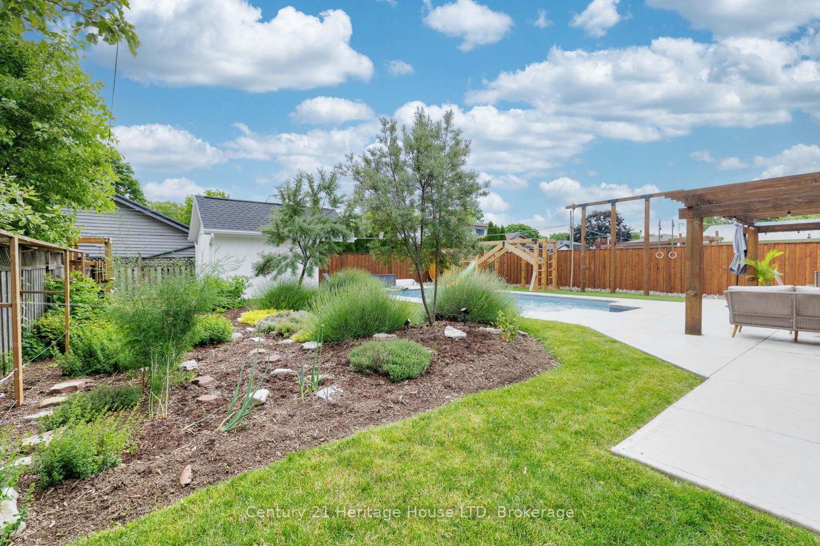 Photo 43 of 14 Stanley Street, St. Catharines, Vine/Linwell — HOMEH