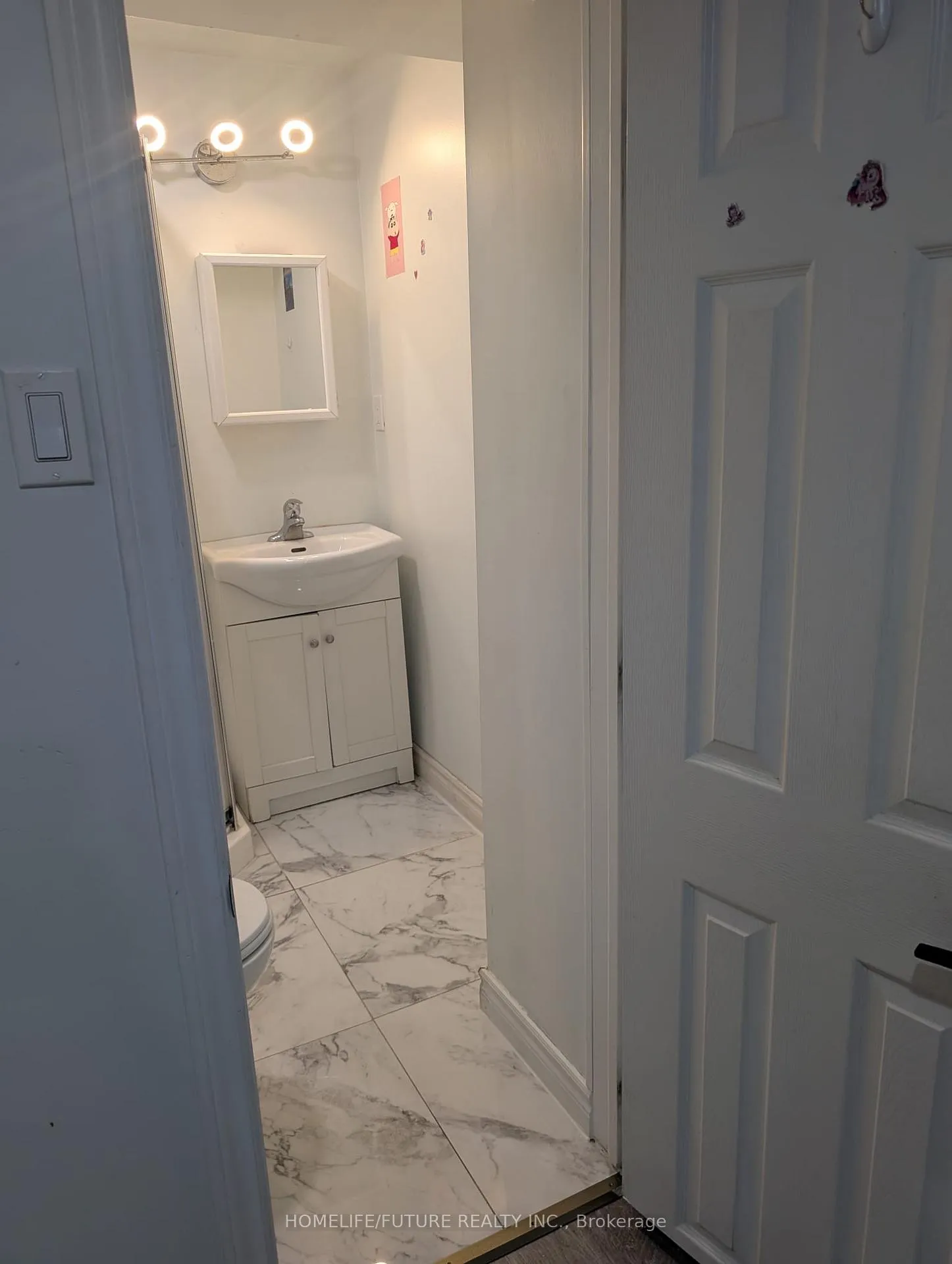 Photo 9 of Unit Bsmt, 54 Brookland Drive, Brampton, Avondale — HOMEH