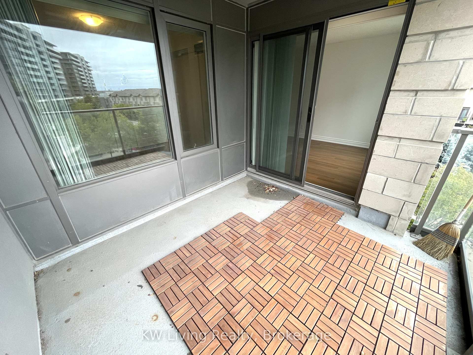 Photo 8 of Unit 501, 233 South Park Road, Markham, Commerce Valley — HOMEH