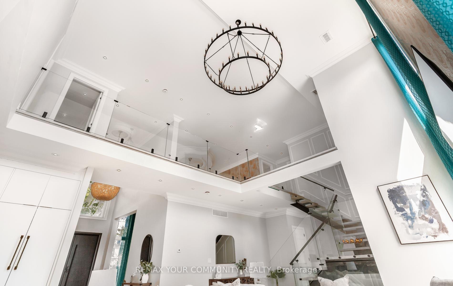 Photo 15 of 606 Stephens Crescent, Oakville, West — HOMEH