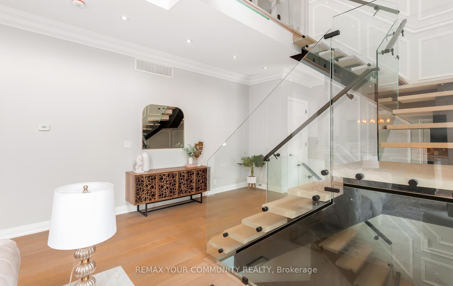 Photo 22 of 606 Stephens Crescent, Oakville, West — HOMEH