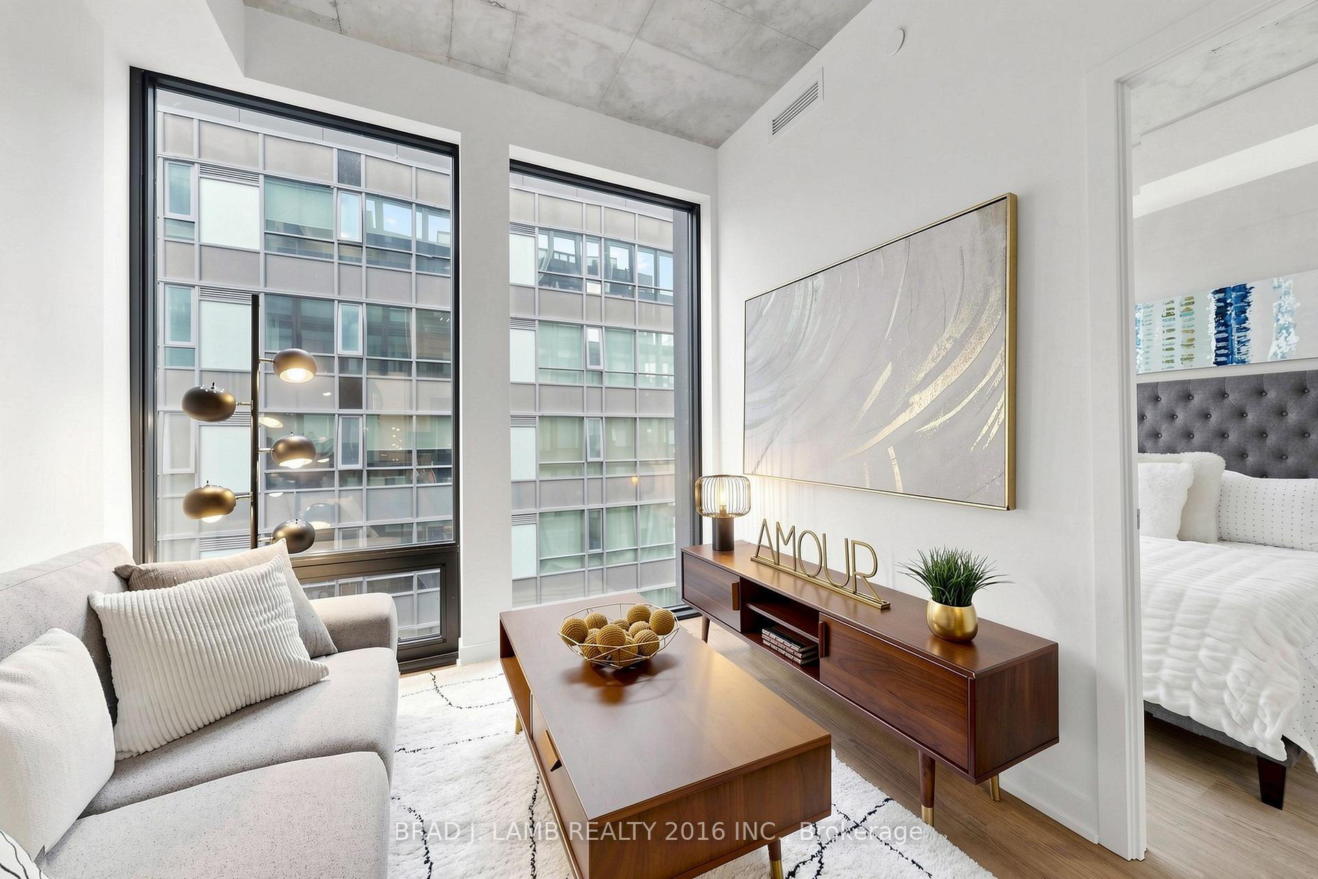 Photo 4 of Unit 808, 284 King Street E, Toronto, Moss Park — HOMEH