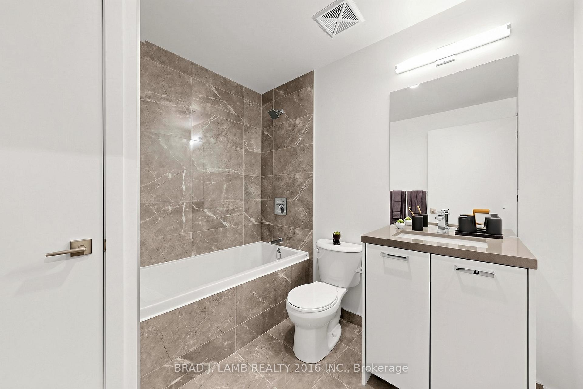 Photo 16 of Unit 808, 284 King Street E, Toronto, Moss Park — HOMEH