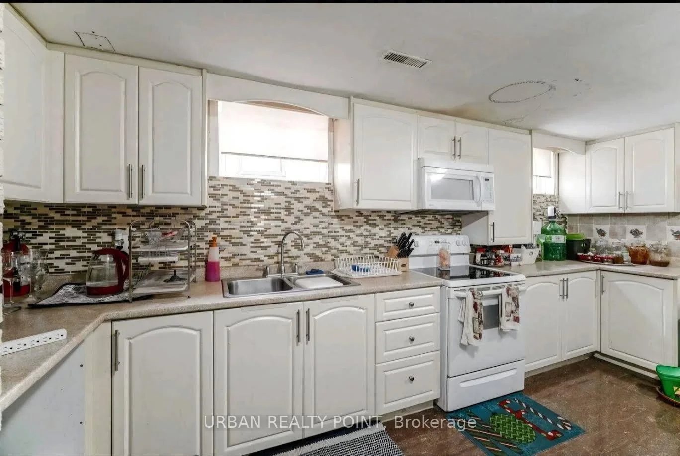 Photo 12 of 52 Fallway Road E, Brampton, Madoc — HOMEH
