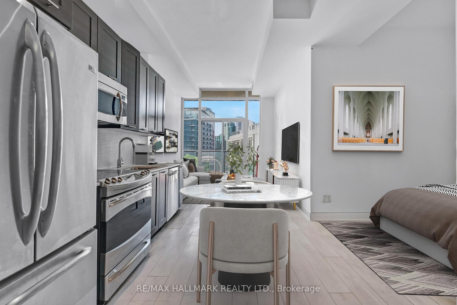 Photo 3 of Unit 913, 169 Fort York Boulevard, Toronto, Niagara — HOMEH