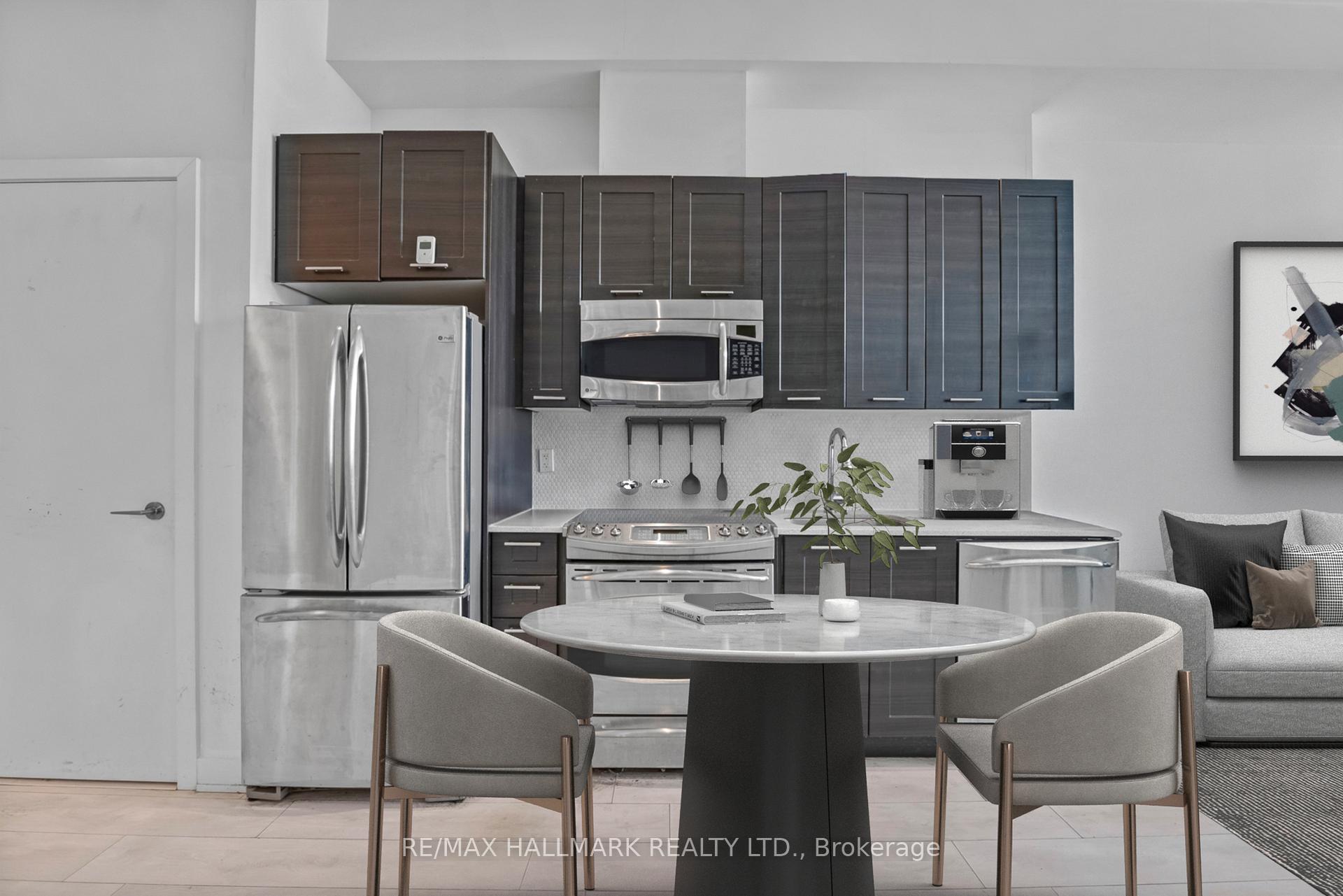 Photo 4 of Unit 913, 169 Fort York Boulevard, Toronto, Niagara — HOMEH