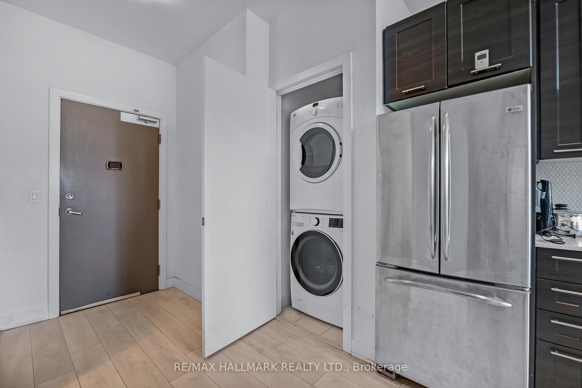 Photo 12 of Unit 913, 169 Fort York Boulevard, Toronto, Niagara — HOMEH