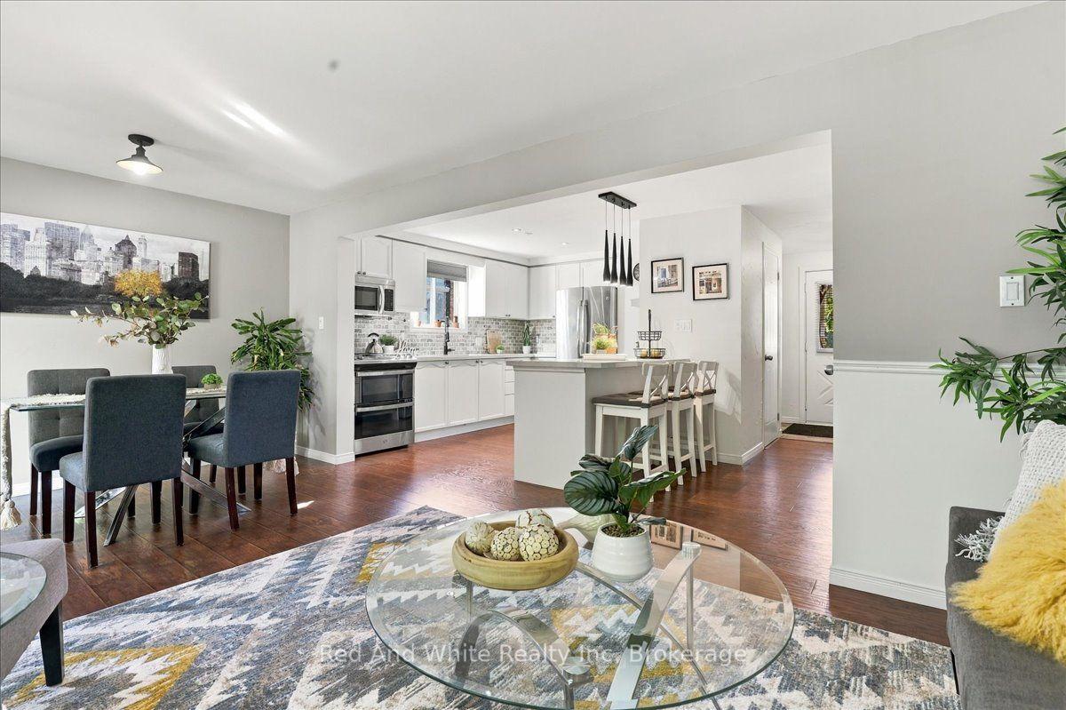 Photo 14 of 339 Northview Heights Place, Cambridge, Greenway-Chaplin — HOMEH