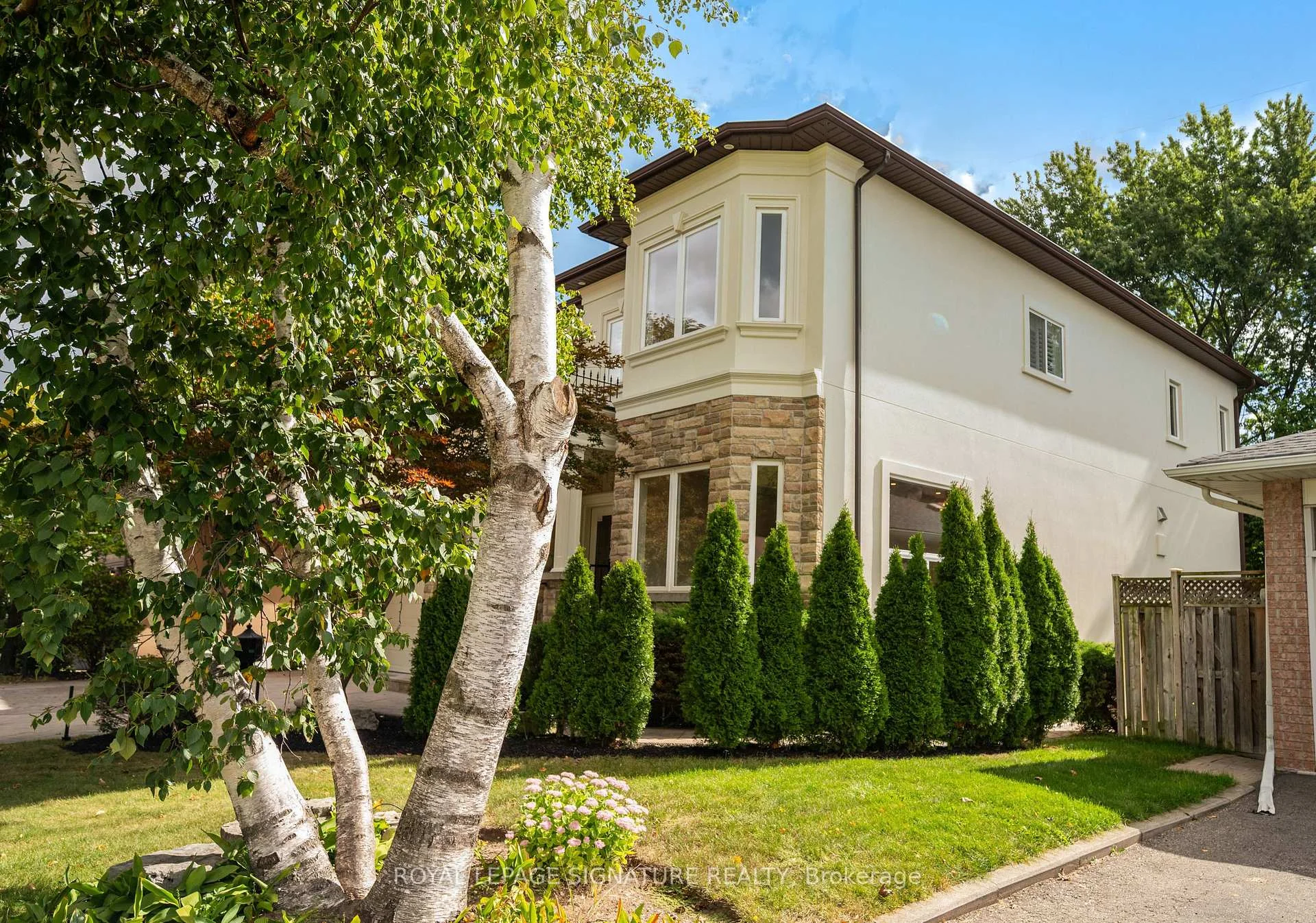 Photo 9 of 762 Duchess Drive, Mississauga, Lakeview — HOMEH