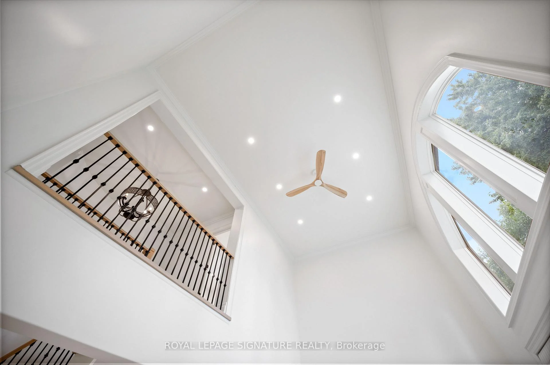 Photo 35 of 762 Duchess Drive, Mississauga, Lakeview — HOMEH