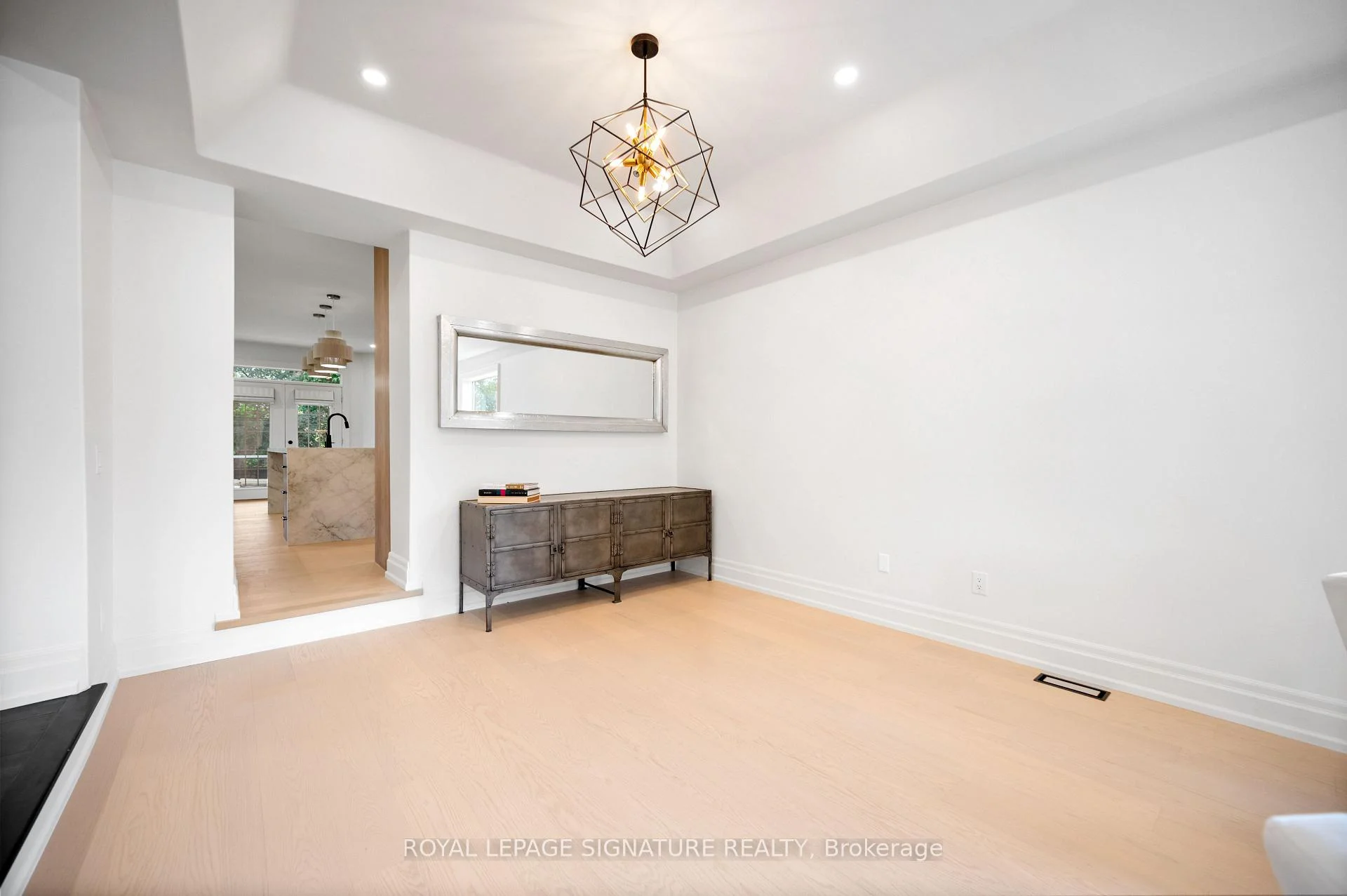 Photo 34 of 762 Duchess Drive, Mississauga, Lakeview — HOMEH