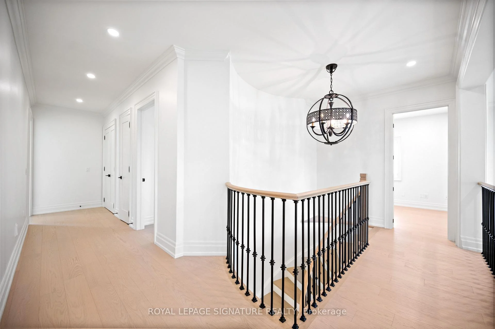 Photo 42 of 762 Duchess Drive, Mississauga, Lakeview — HOMEH