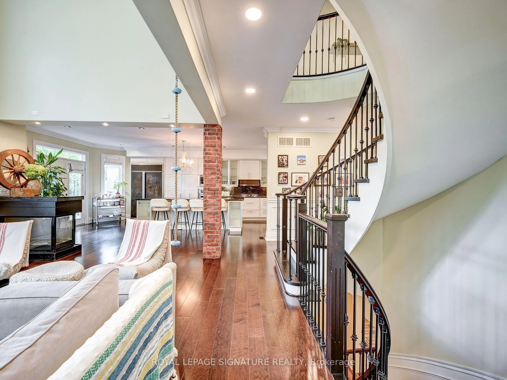 Photo 49 of 762 Duchess Drive, Mississauga, Lakeview — HOMEH