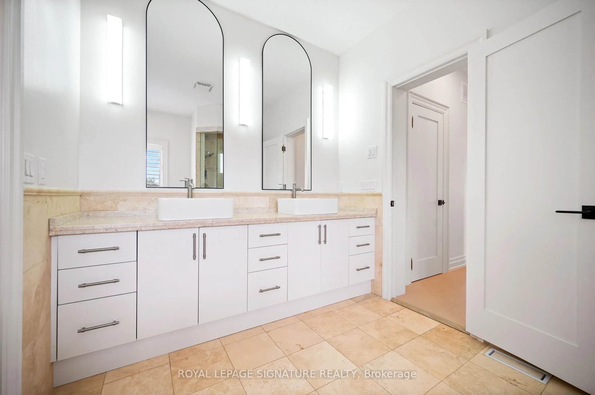 Photo 55 of 762 Duchess Drive, Mississauga, Lakeview — HOMEH