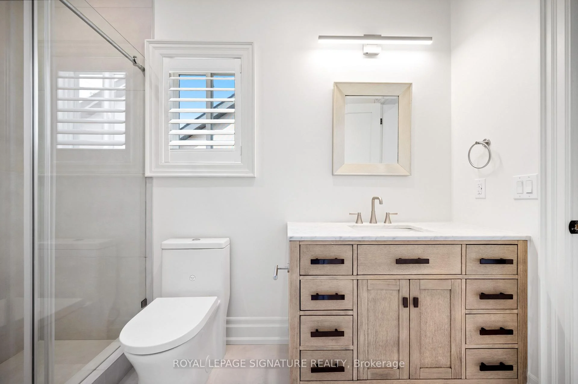 Photo 57 of 762 Duchess Drive, Mississauga, Lakeview — HOMEH