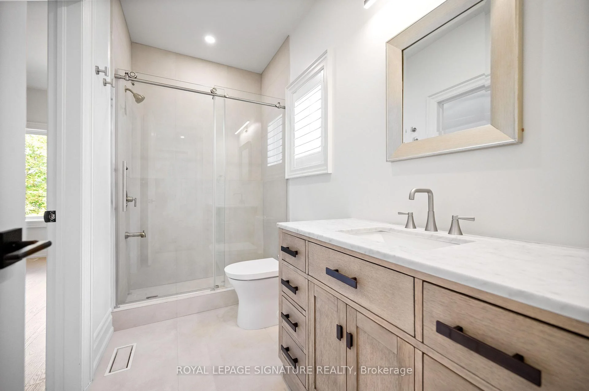 Photo 65 of 762 Duchess Drive, Mississauga, Lakeview — HOMEH