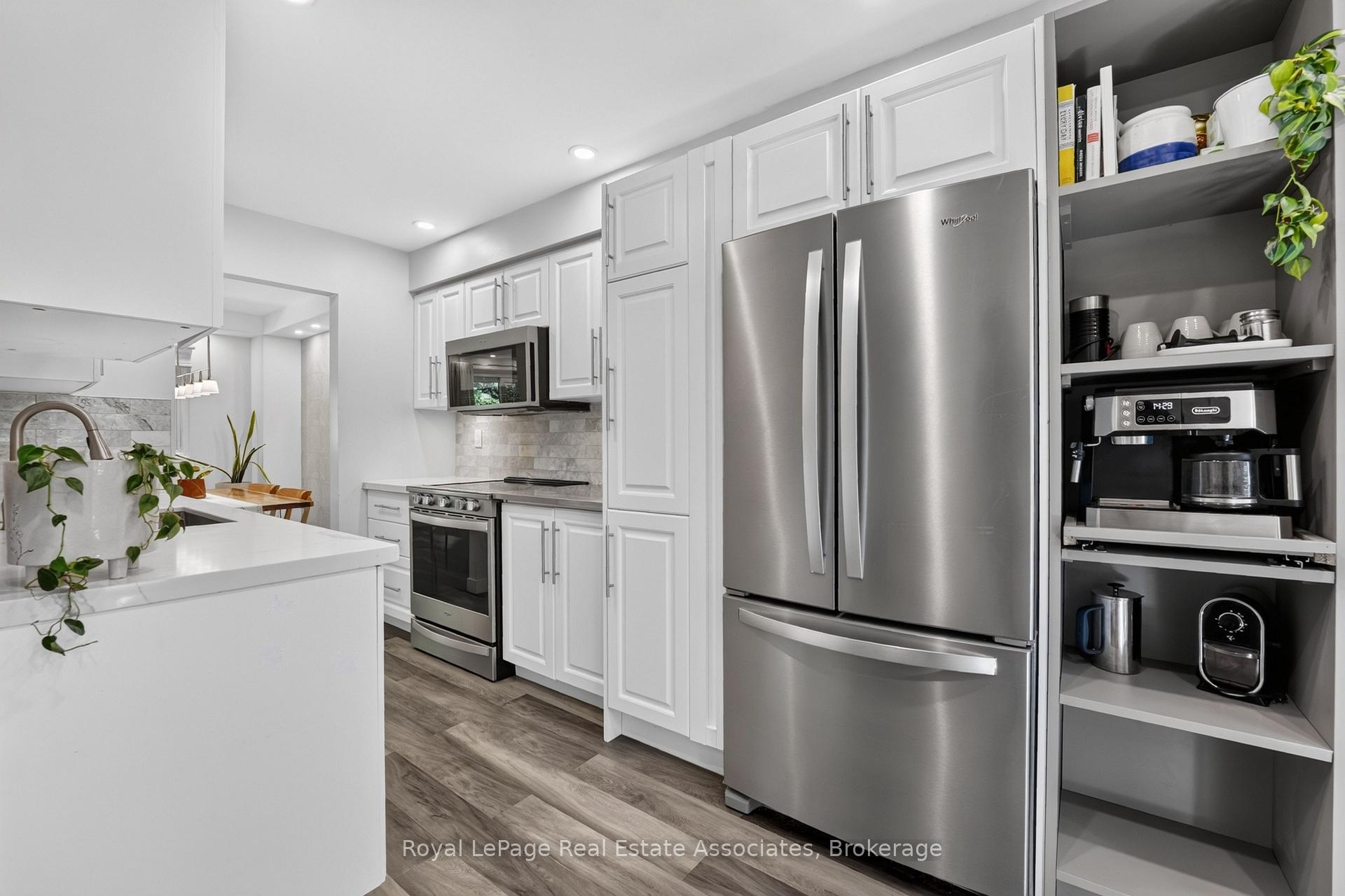 Photo 11 of Unit 8, 59 Maple Avenue, Halton Hills, Georgetown — HOMEH