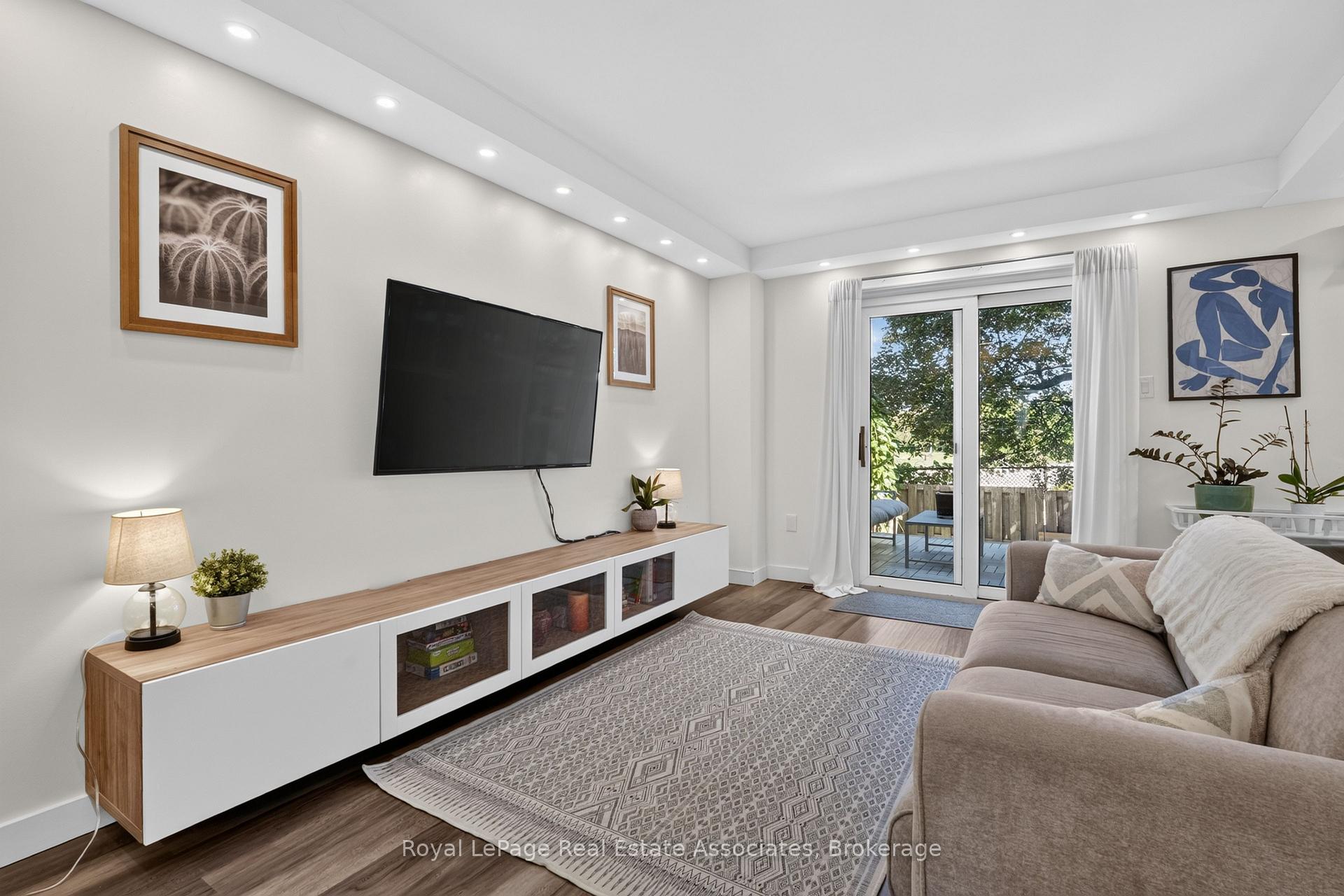Photo 22 of Unit 8, 59 Maple Avenue, Halton Hills, Georgetown — HOMEH