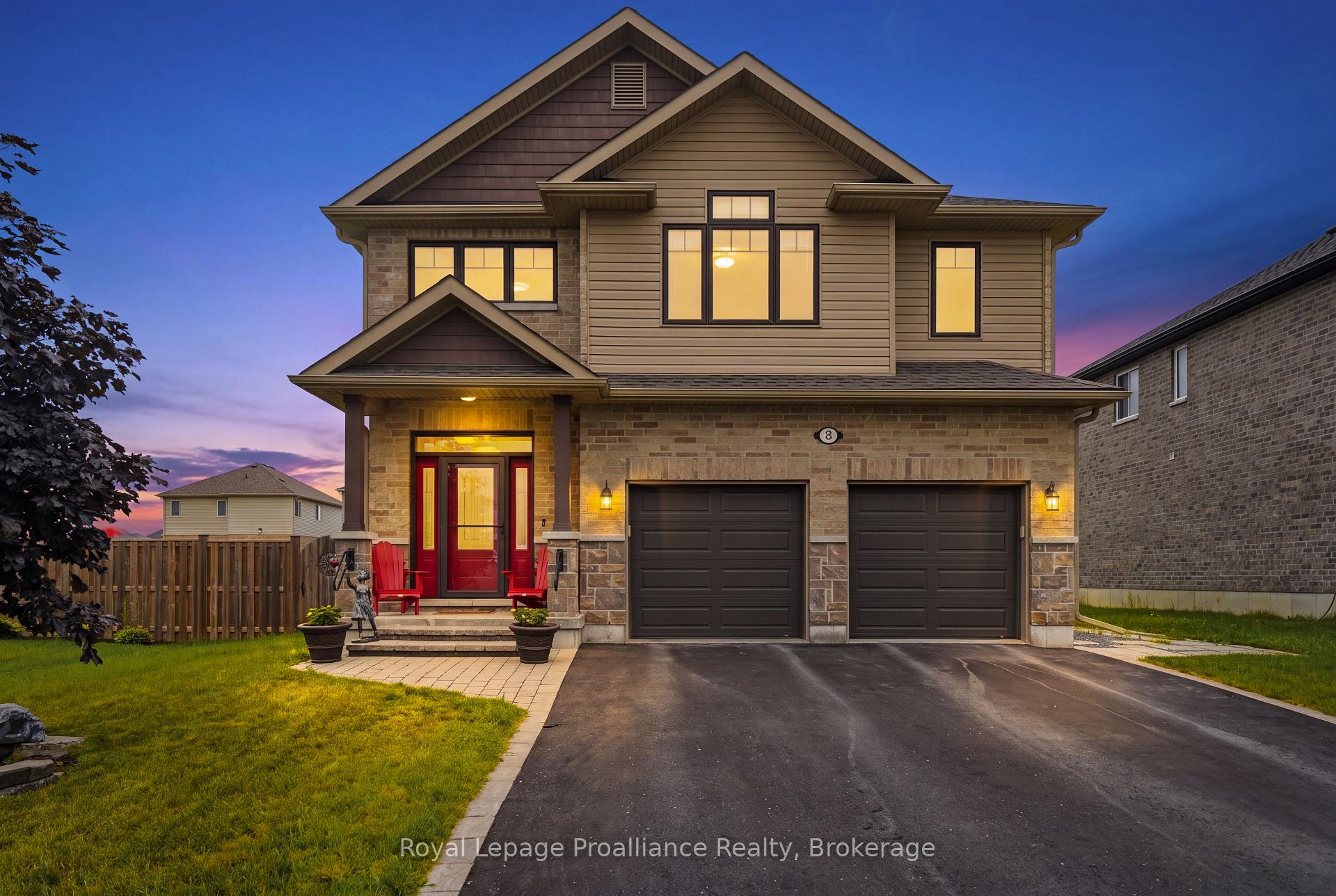 Photo 3 of 32 Walnut Crescent, Belleville, Thurlow Ward — HOMEH