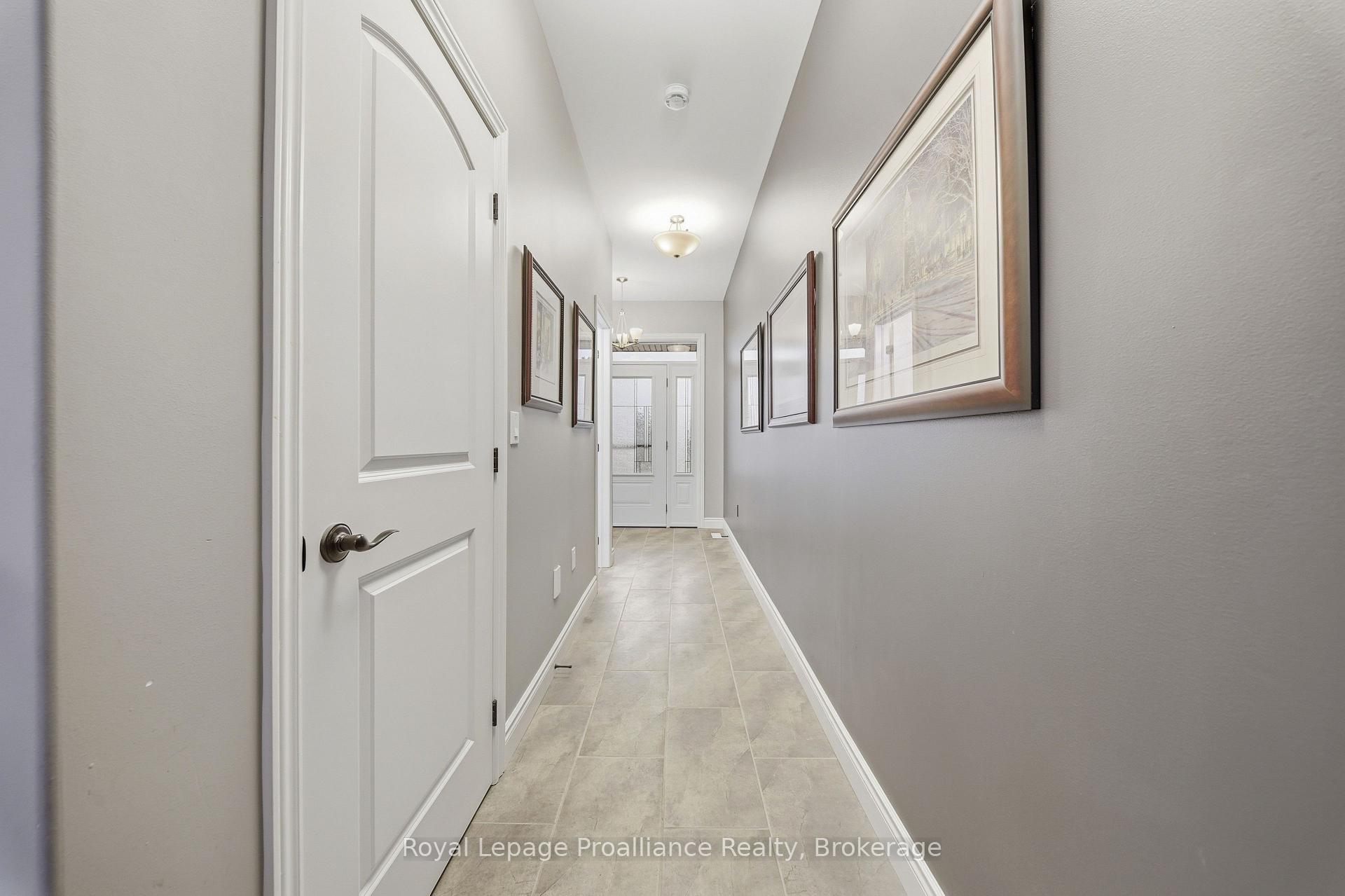 Photo 9 of 32 Walnut Crescent, Belleville, Thurlow Ward — HOMEH