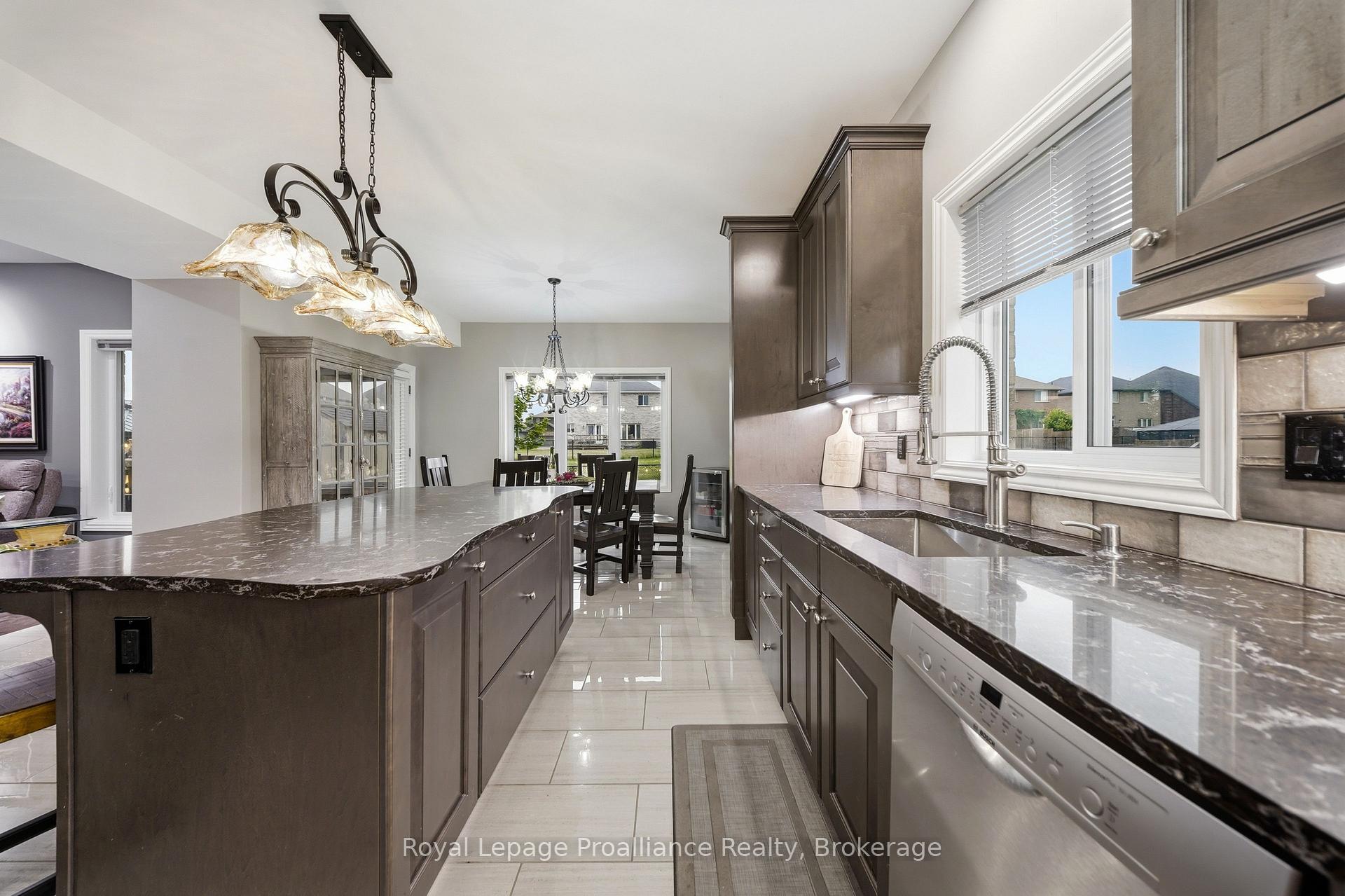 Photo 15 of 32 Walnut Crescent, Belleville, Thurlow Ward — HOMEH