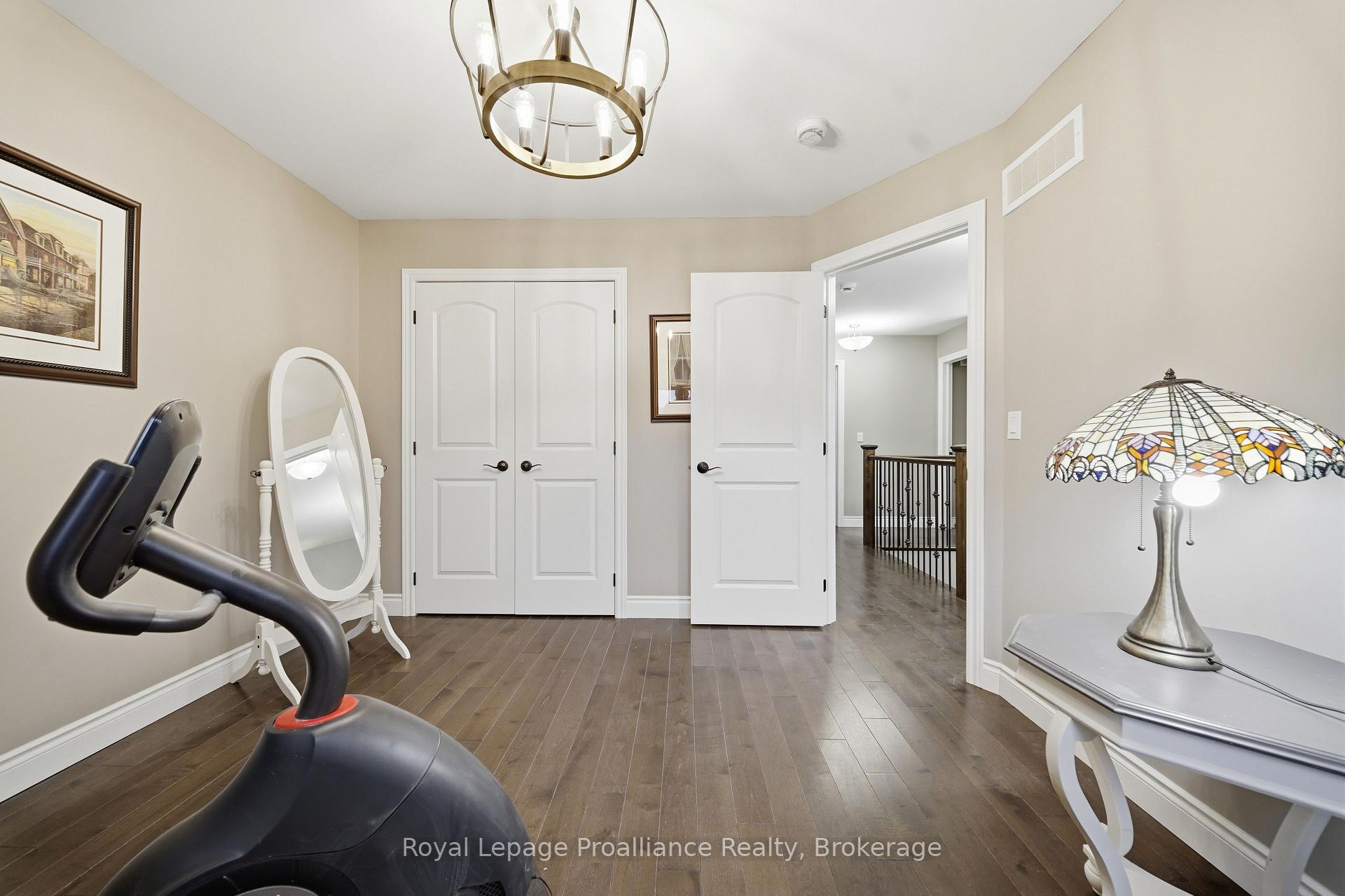 Photo 24 of 32 Walnut Crescent, Belleville, Thurlow Ward — HOMEH