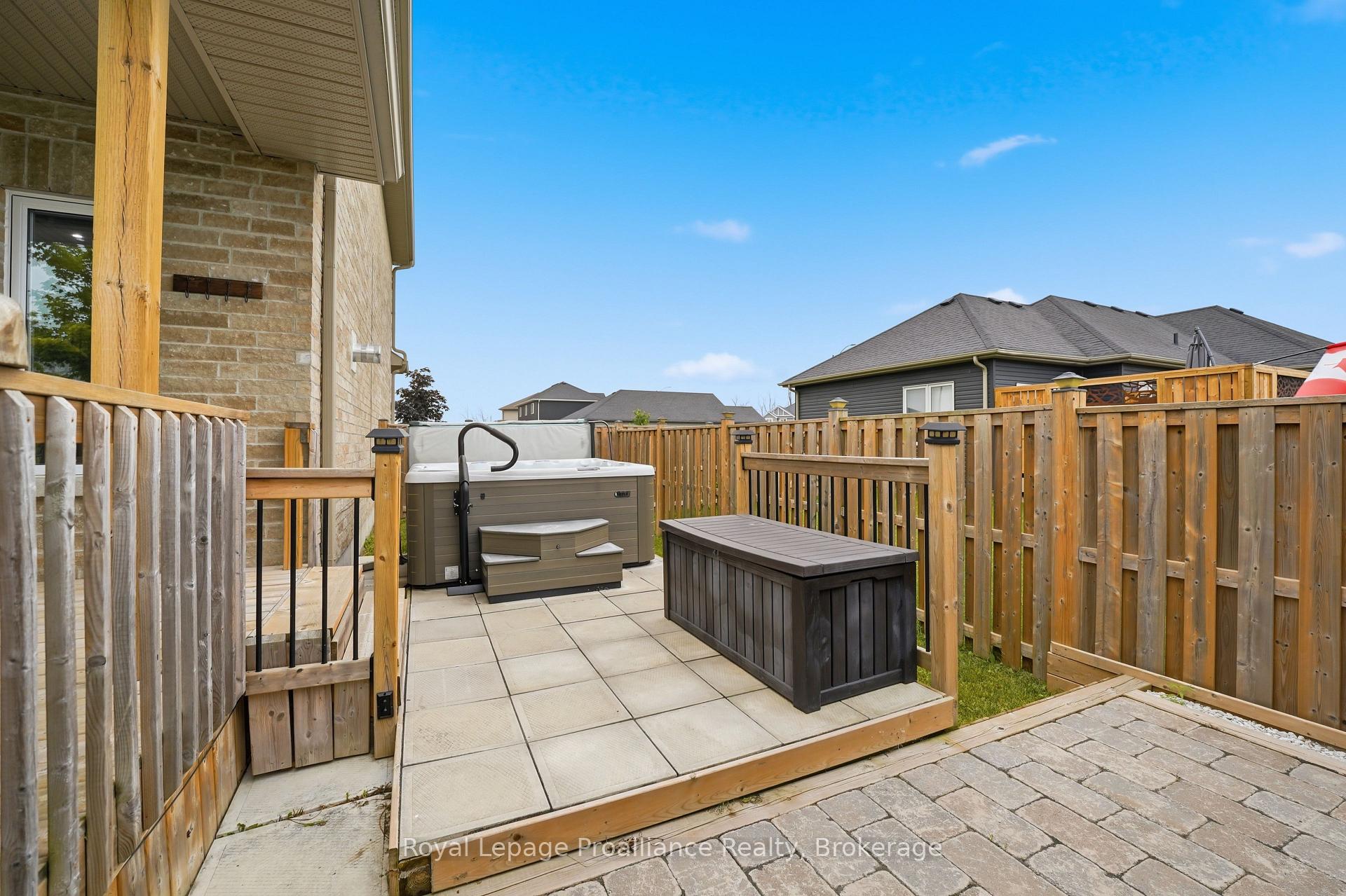 Photo 42 of 32 Walnut Crescent, Belleville, Thurlow Ward — HOMEH