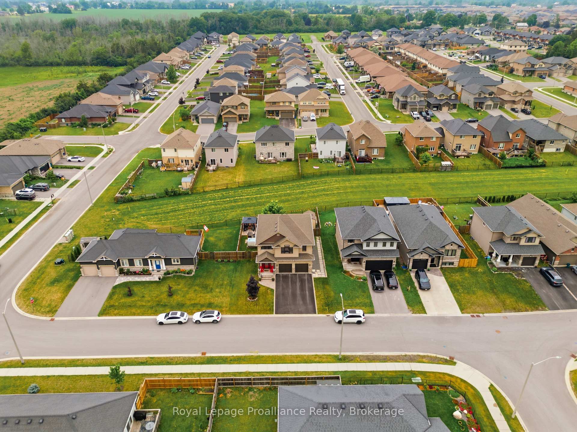 Photo 46 of 32 Walnut Crescent, Belleville, Thurlow Ward — HOMEH
