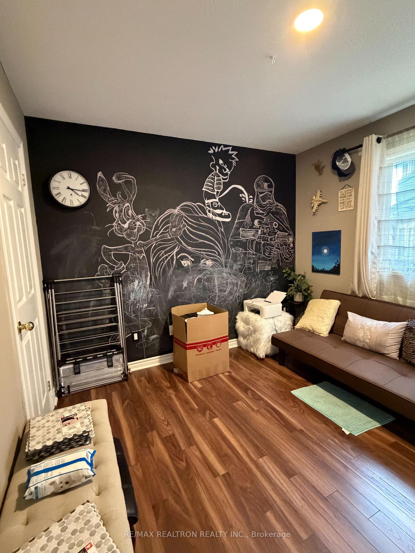 Photo 25 of 46 Cloughley Drive, Barrie, Northwest — HOMEH