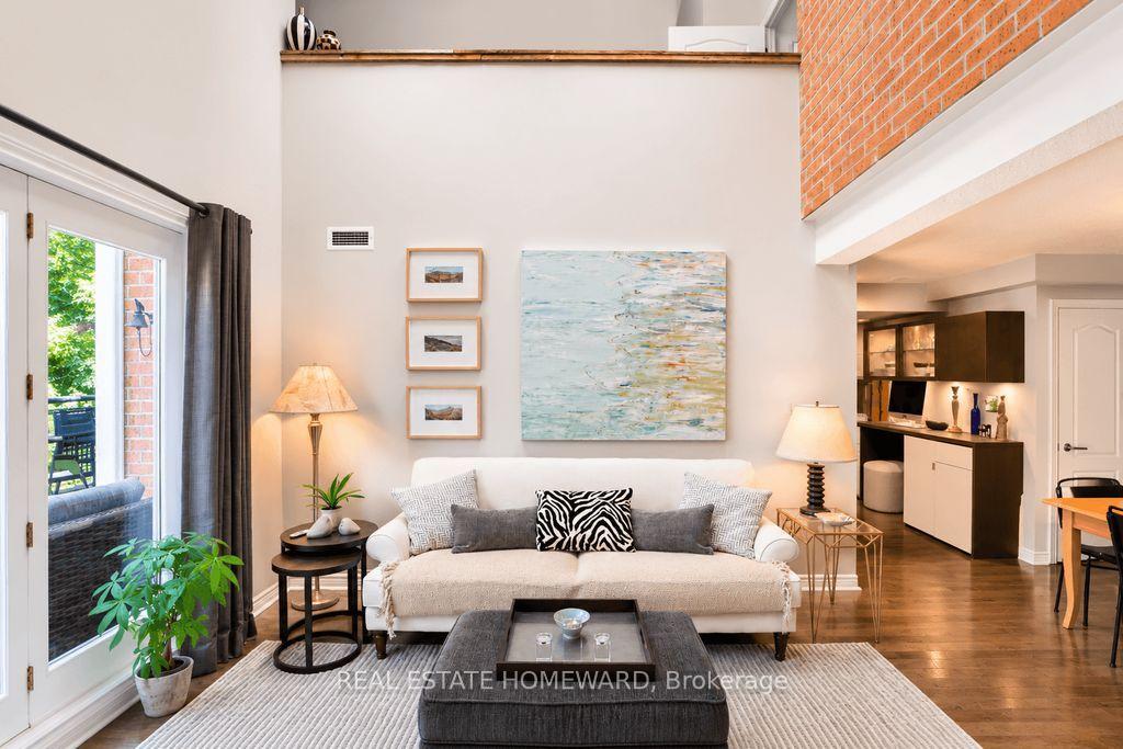 Photo 3 of Unit 304, 1941 Queen Street E, Toronto, The Beaches — HOMEH