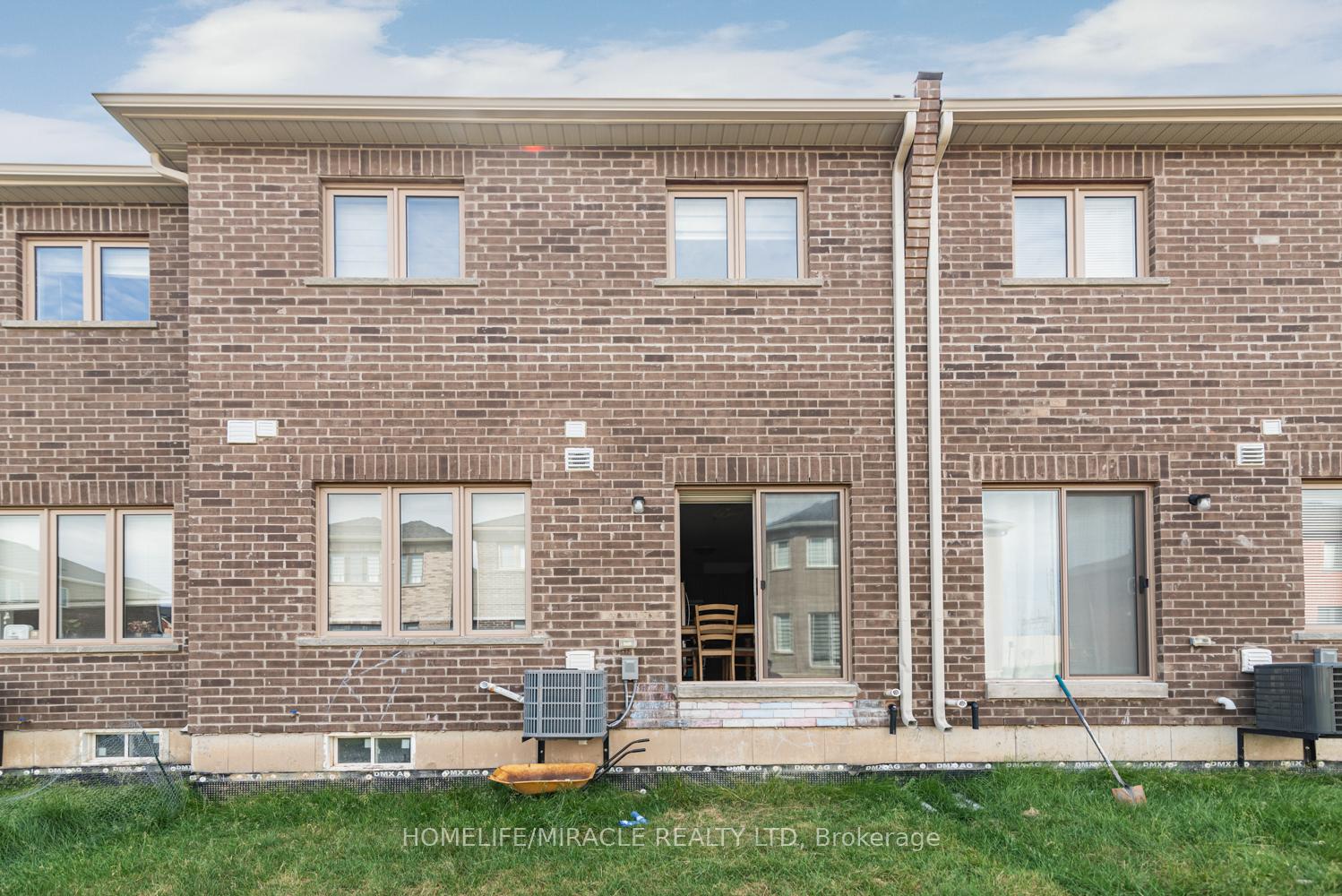 Photo 26 of 82 Baker Street, Thorold, Thorold Downtown — HOMEH