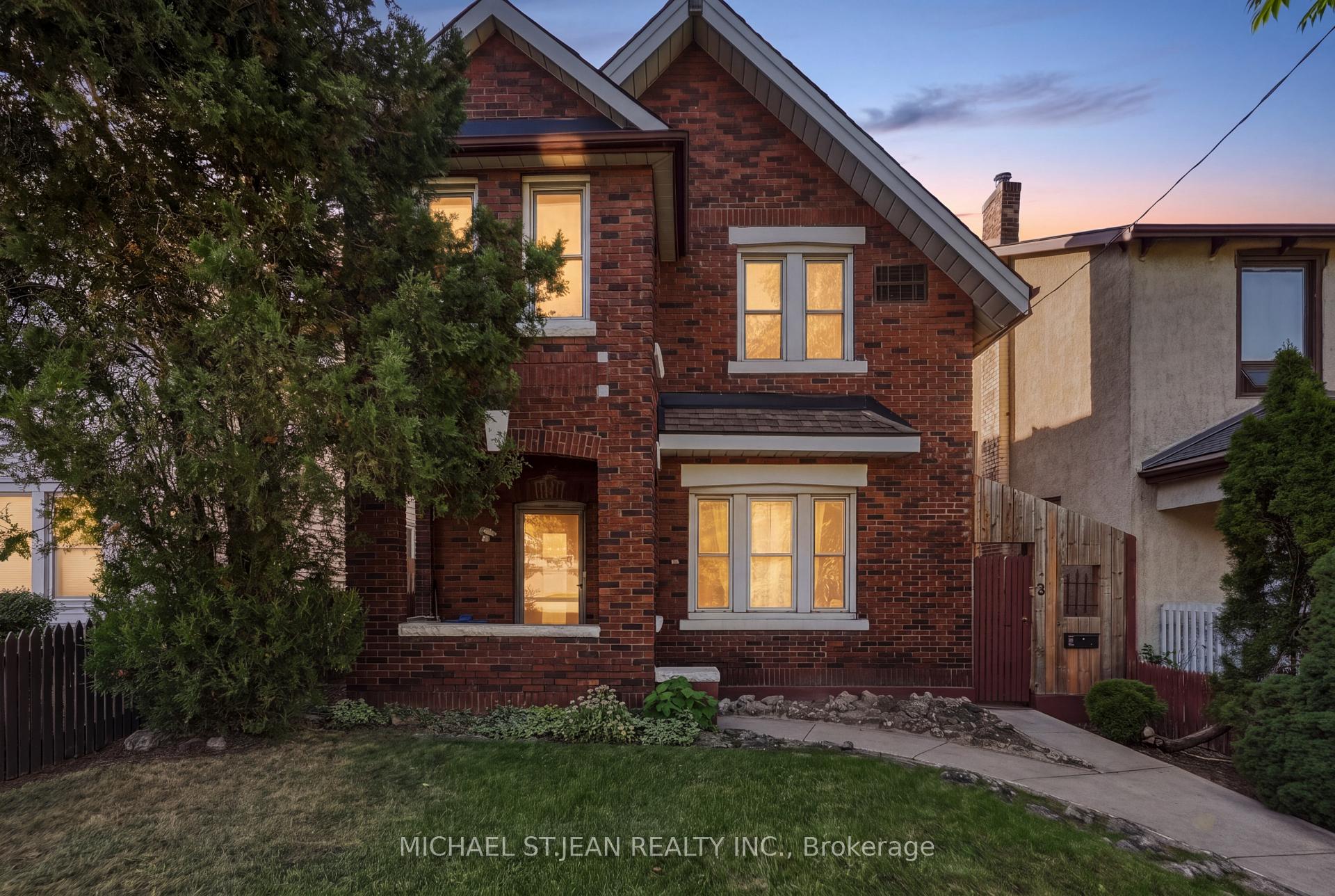 Photo 2 of 84 West Avenue S, Hamilton, Stinson — HOMEH