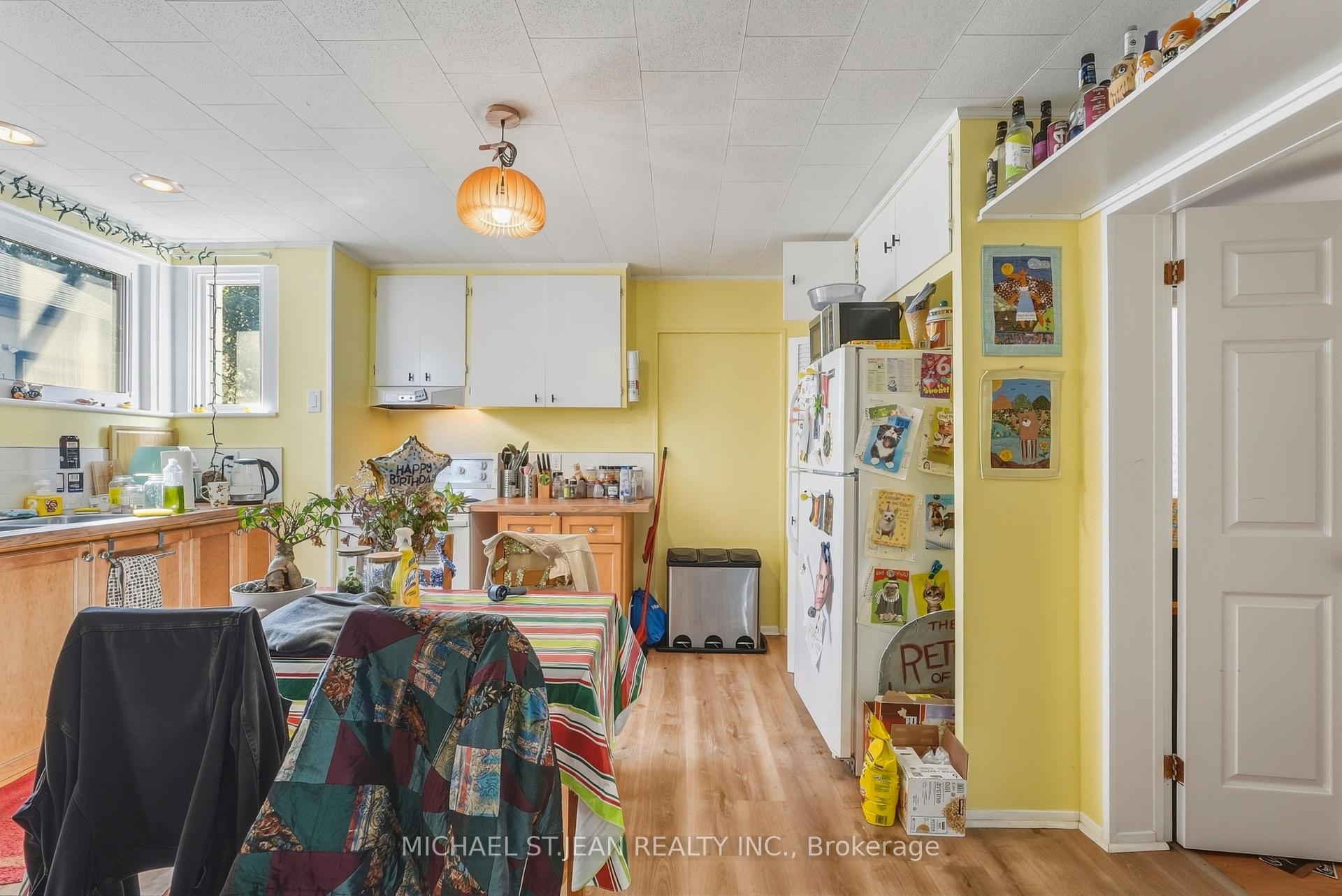 Photo 12 of 84 West Avenue S, Hamilton, Stinson — HOMEH