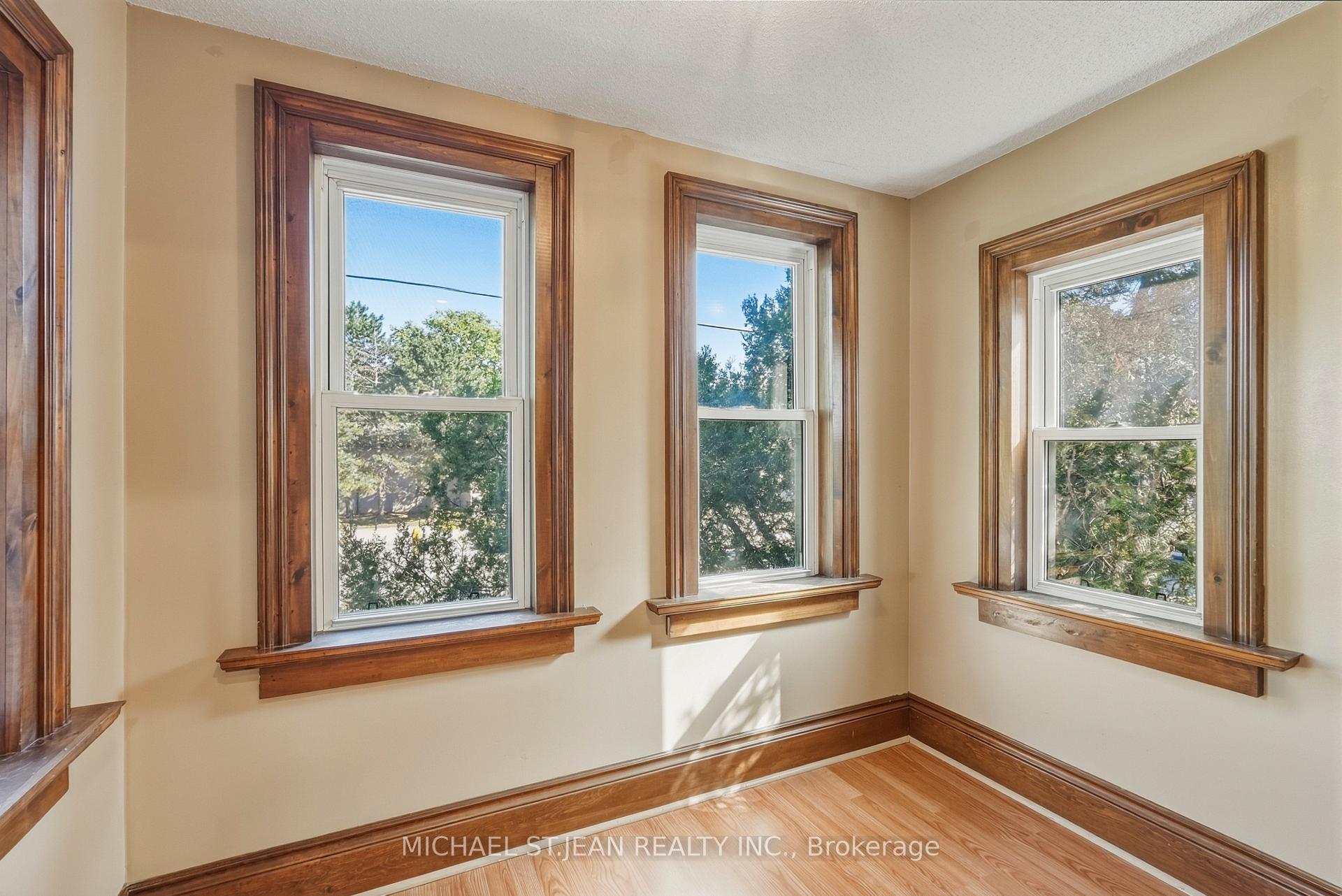 Photo 27 of 84 West Avenue S, Hamilton, Stinson — HOMEH