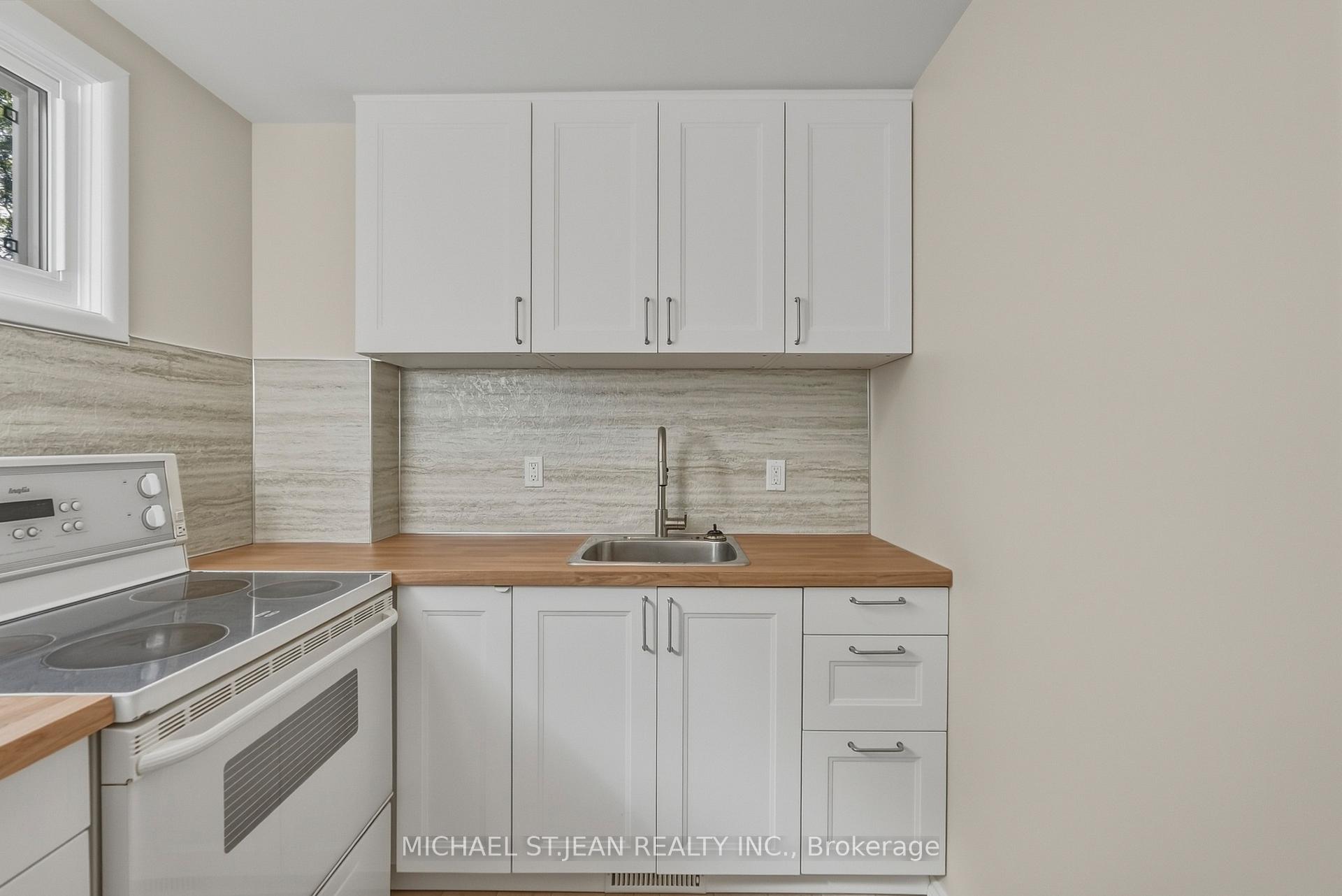 Photo 37 of 84 West Avenue S, Hamilton, Stinson — HOMEH