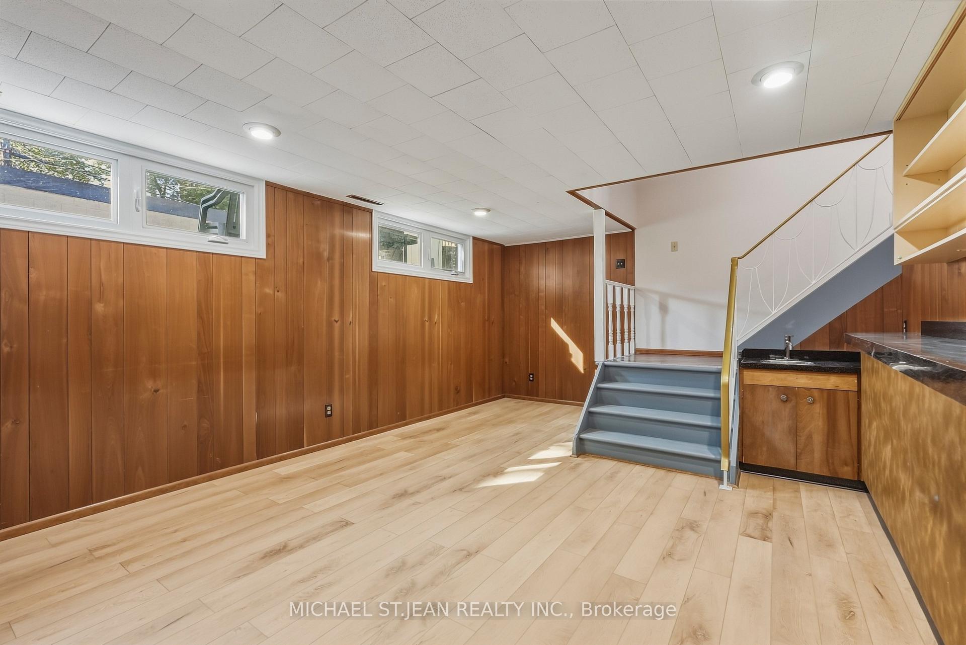 Photo 45 of 84 West Avenue S, Hamilton, Stinson — HOMEH