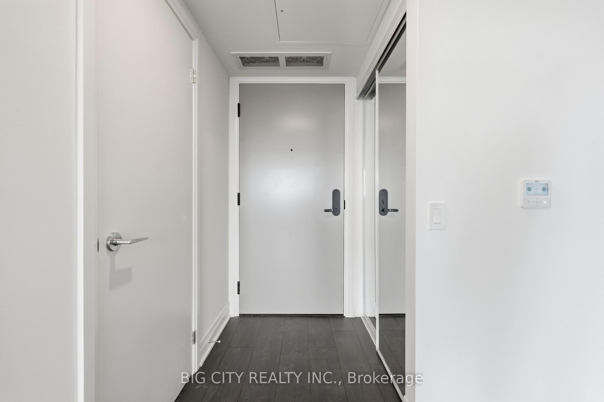 Photo 2 of Unit 1908, 25 Frederick Todd Way, Toronto, Thorncliffe Park — HOMEH