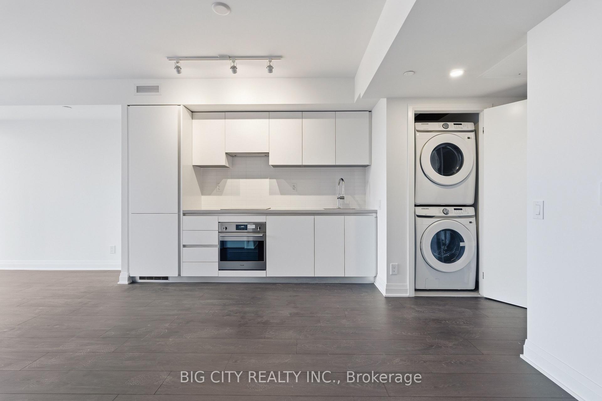 Photo 5 of Unit 1908, 25 Frederick Todd Way, Toronto, Thorncliffe Park — HOMEH