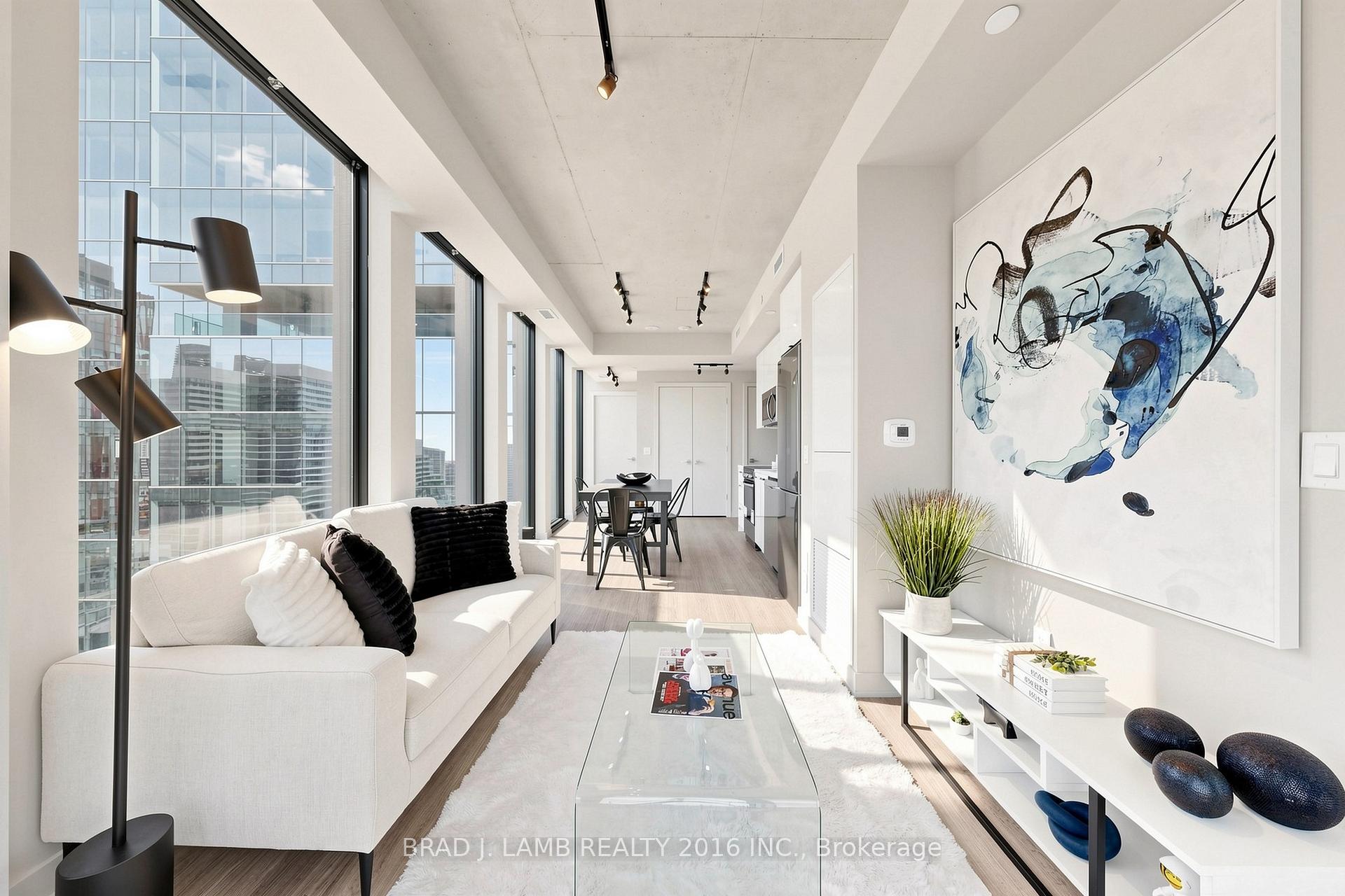 Photo 5 of Unit 2004, 284 King Street E, Toronto, Moss Park — HOMEH