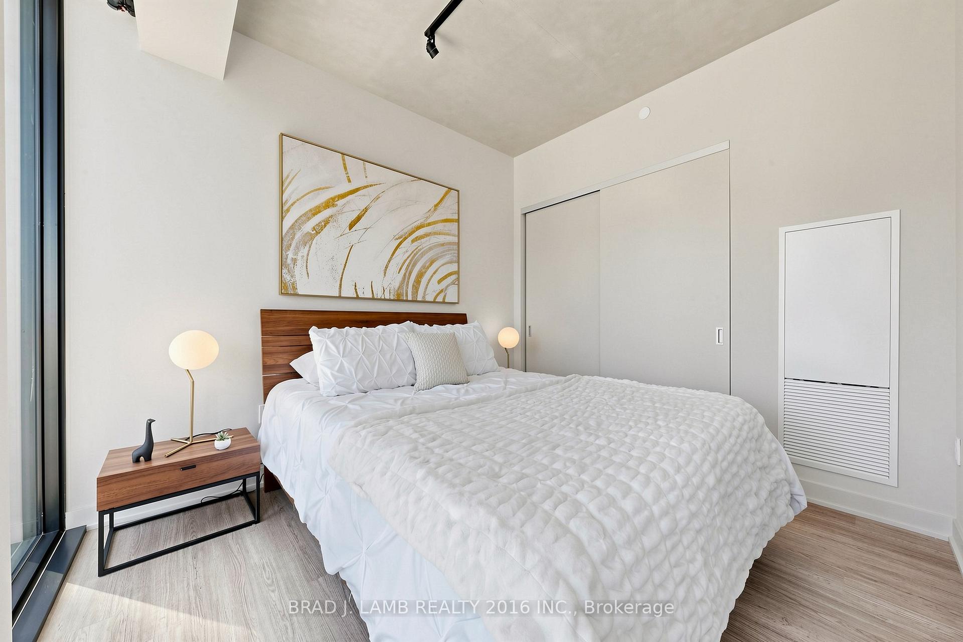 Photo 16 of Unit 2004, 284 King Street E, Toronto, Moss Park — HOMEH