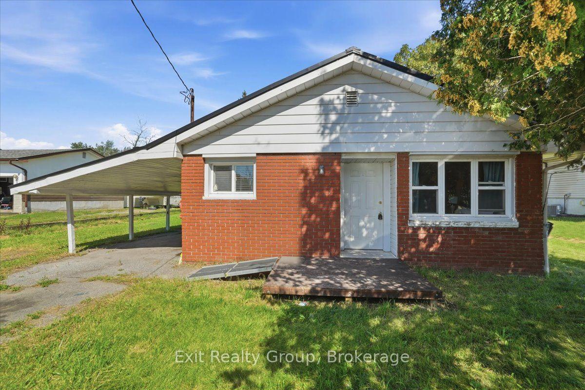 Photo 1 of 2298 Hamilton Road, Quinte West, Sidney Ward — HOMEH