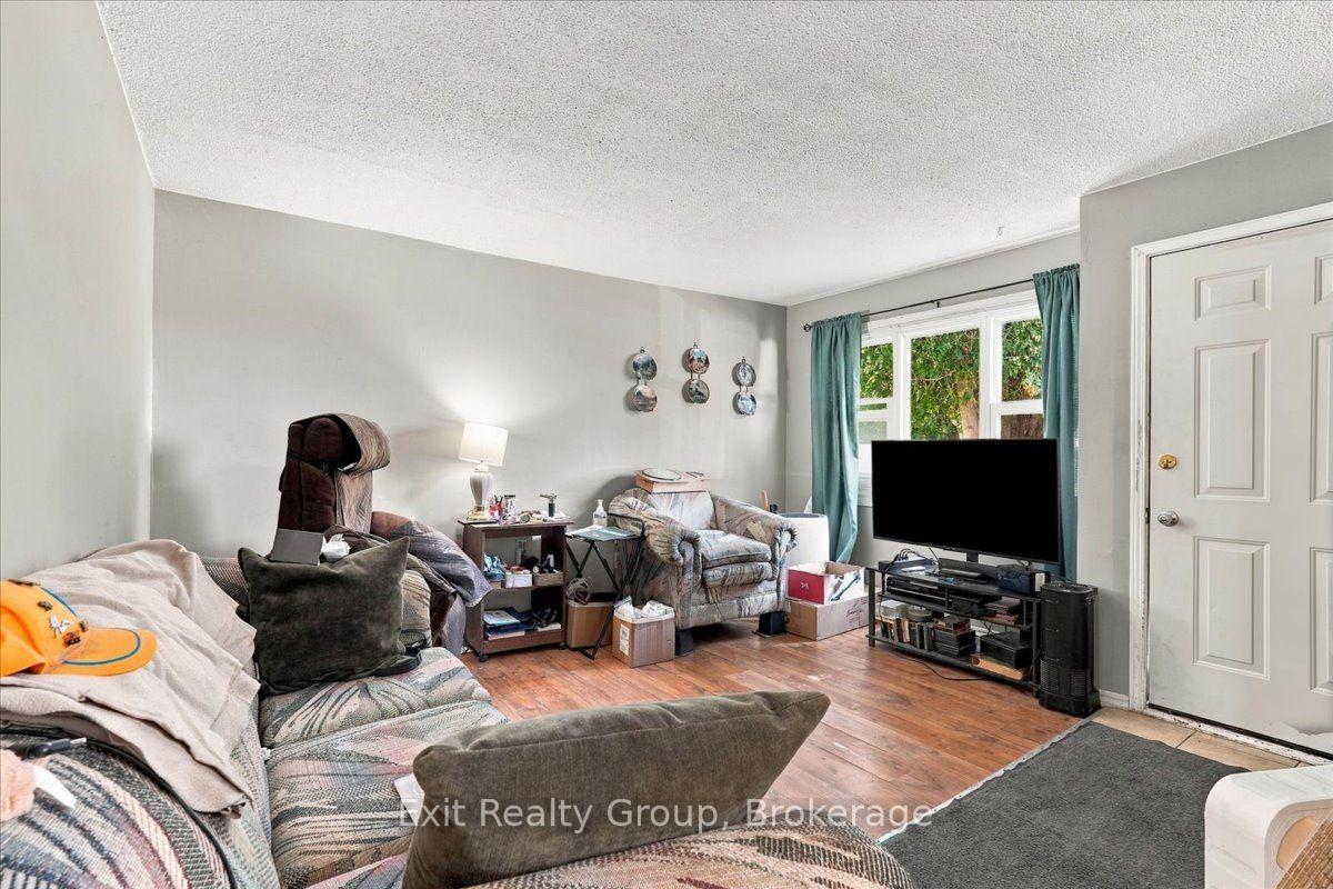 Photo 8 of 2298 Hamilton Road, Quinte West, Sidney Ward — HOMEH