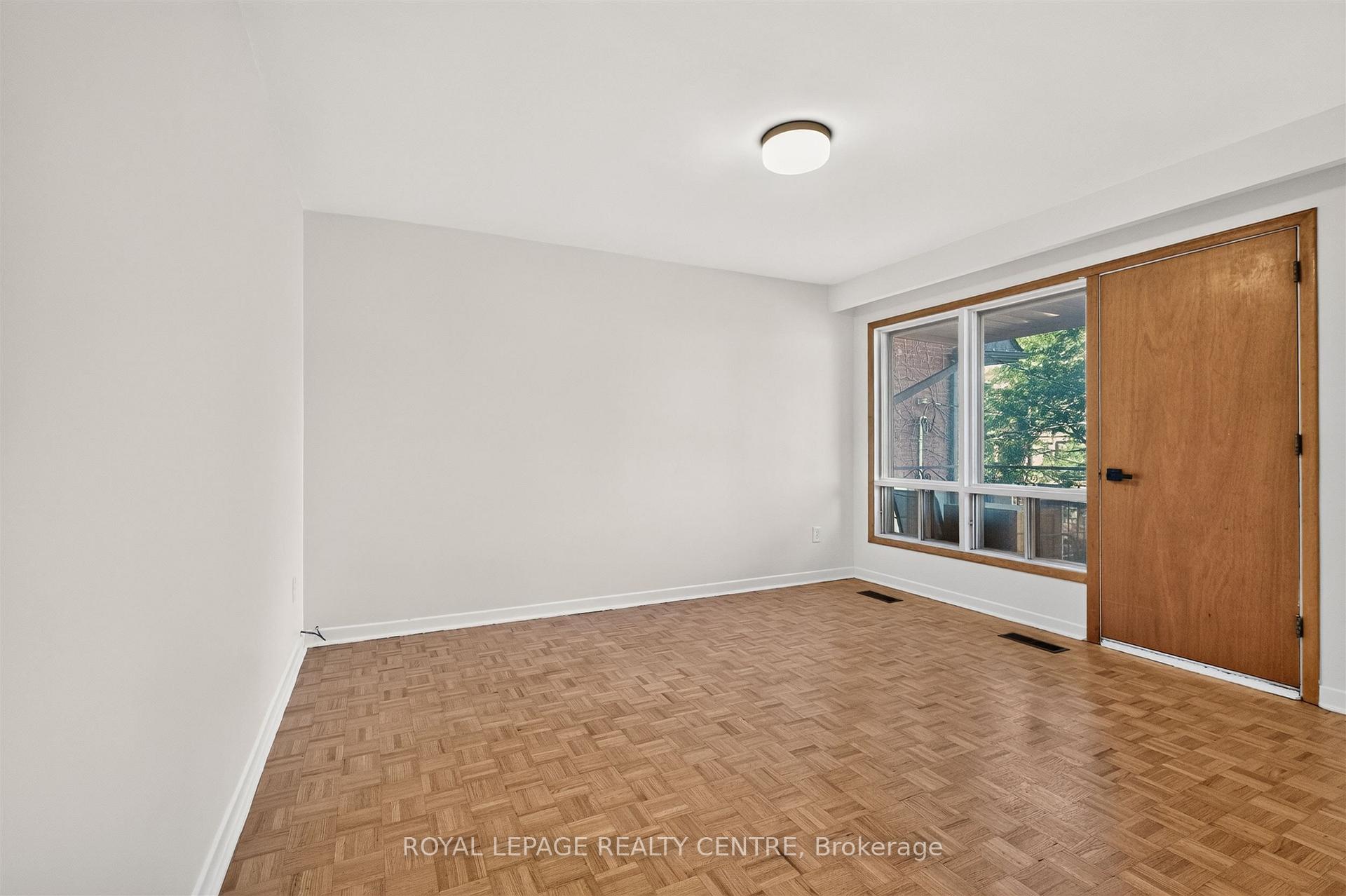 Photo 4 of Unit Upper, 55 Russett Avenue, Toronto, Dovercourt-Wallace Emerson-Junction — HOMEH